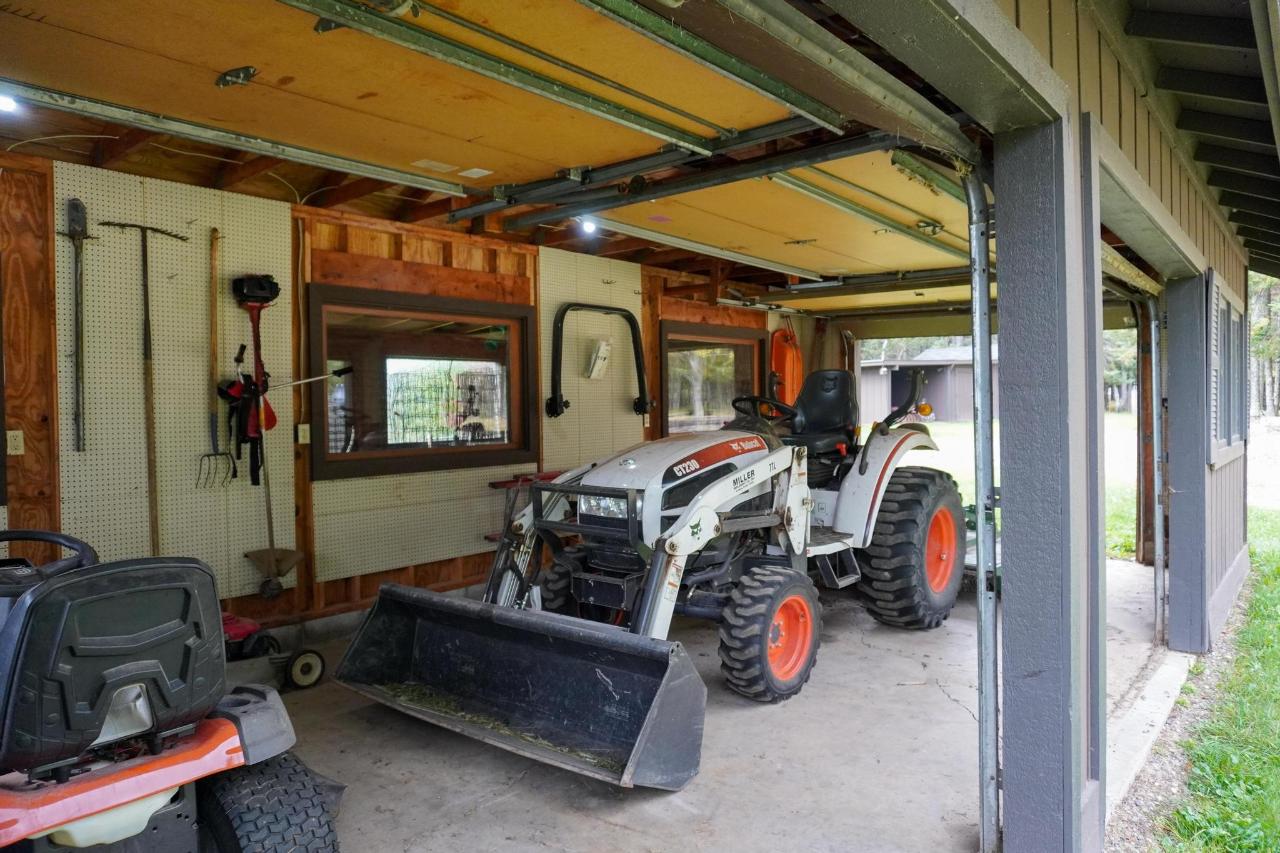 Undocumented Lake Property 9115 Cardinal Ln Photo 9