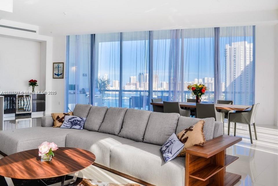 3250 NE 188th St #UPH01, Aventura FL 33180