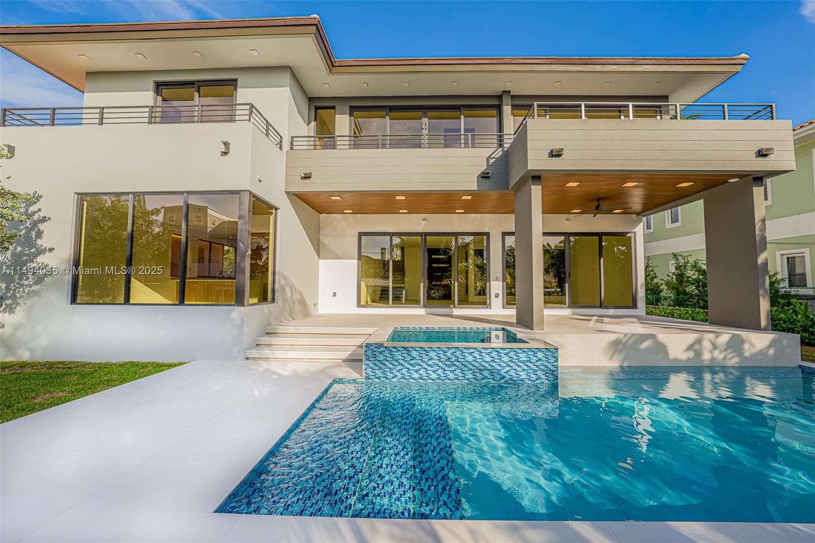 760 Woodcrest Rd Key Biscayne, FL 33149