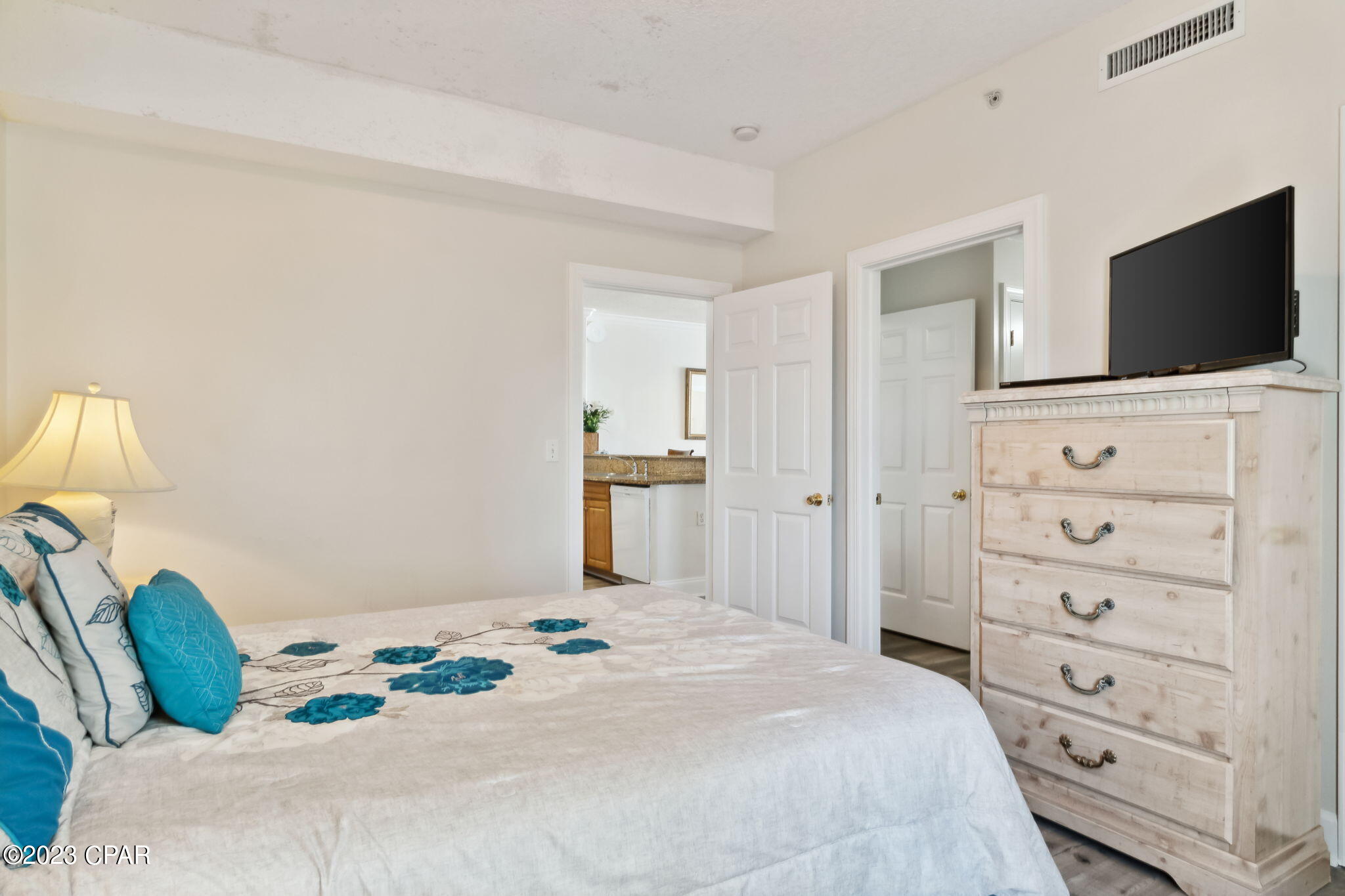 Image 11 For 10519 Front Beach Road 501a
