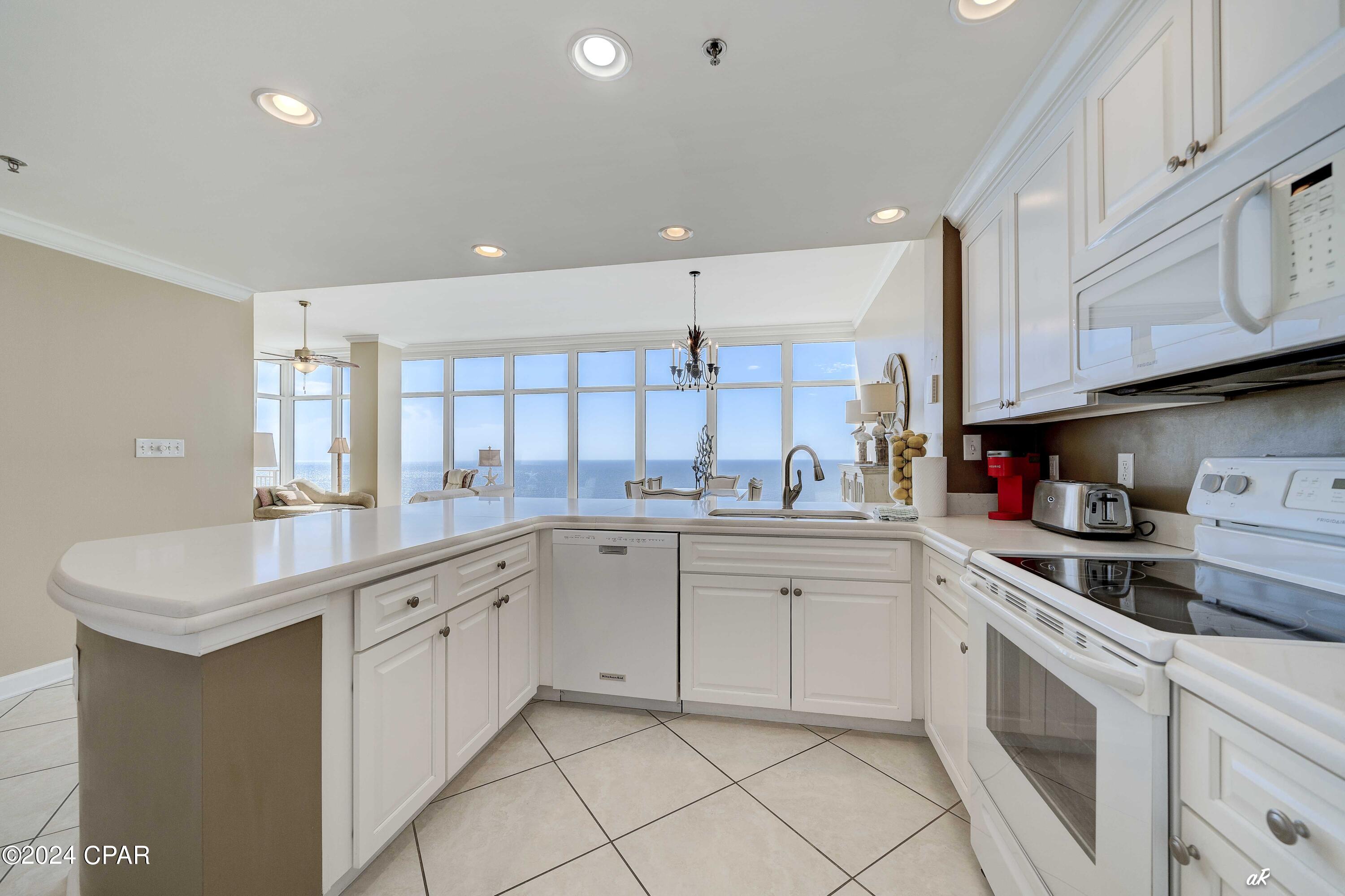 Image 15 For 6627 Thomas Drive 1601