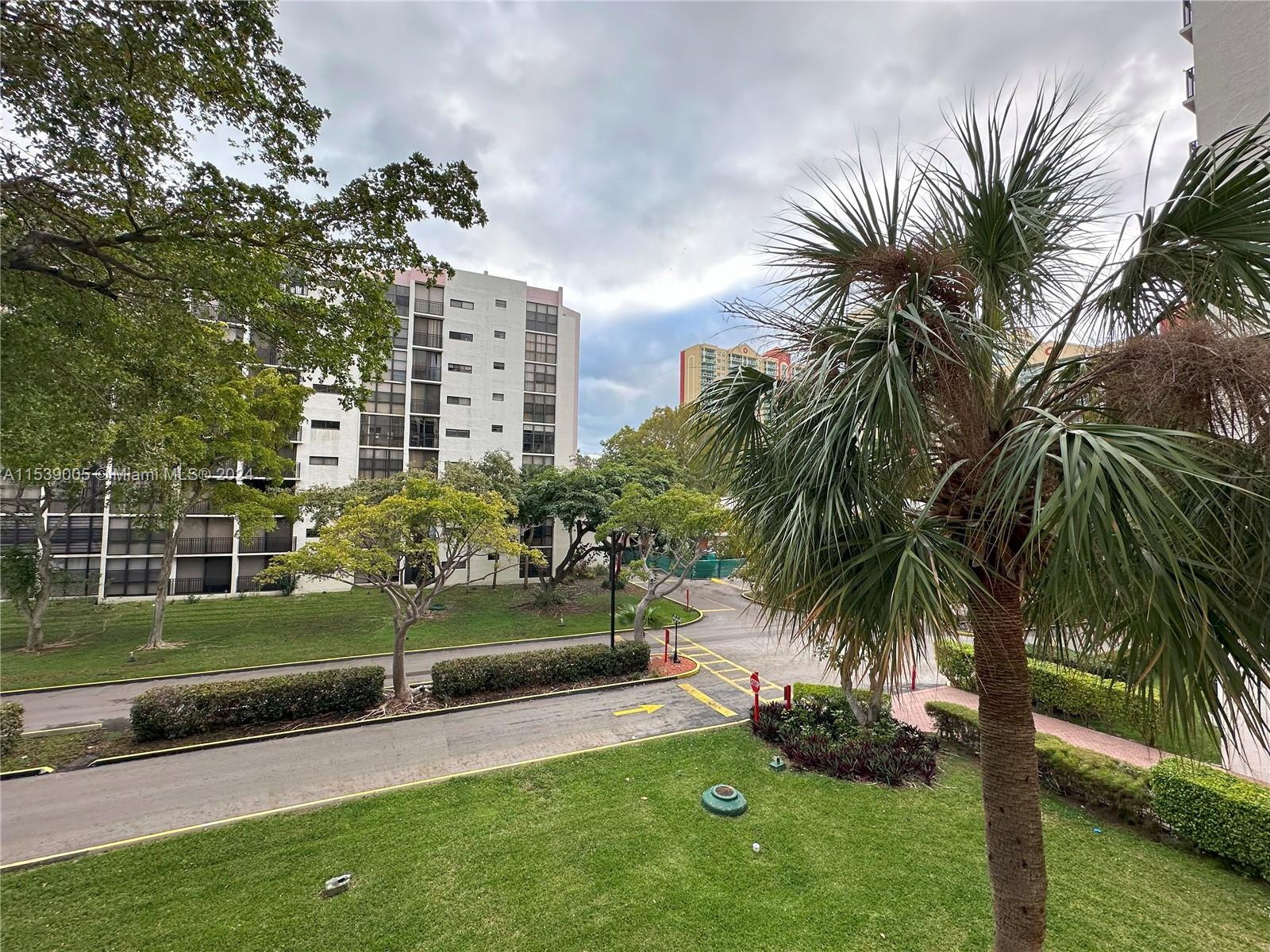 Plaza Of Americas Condo P