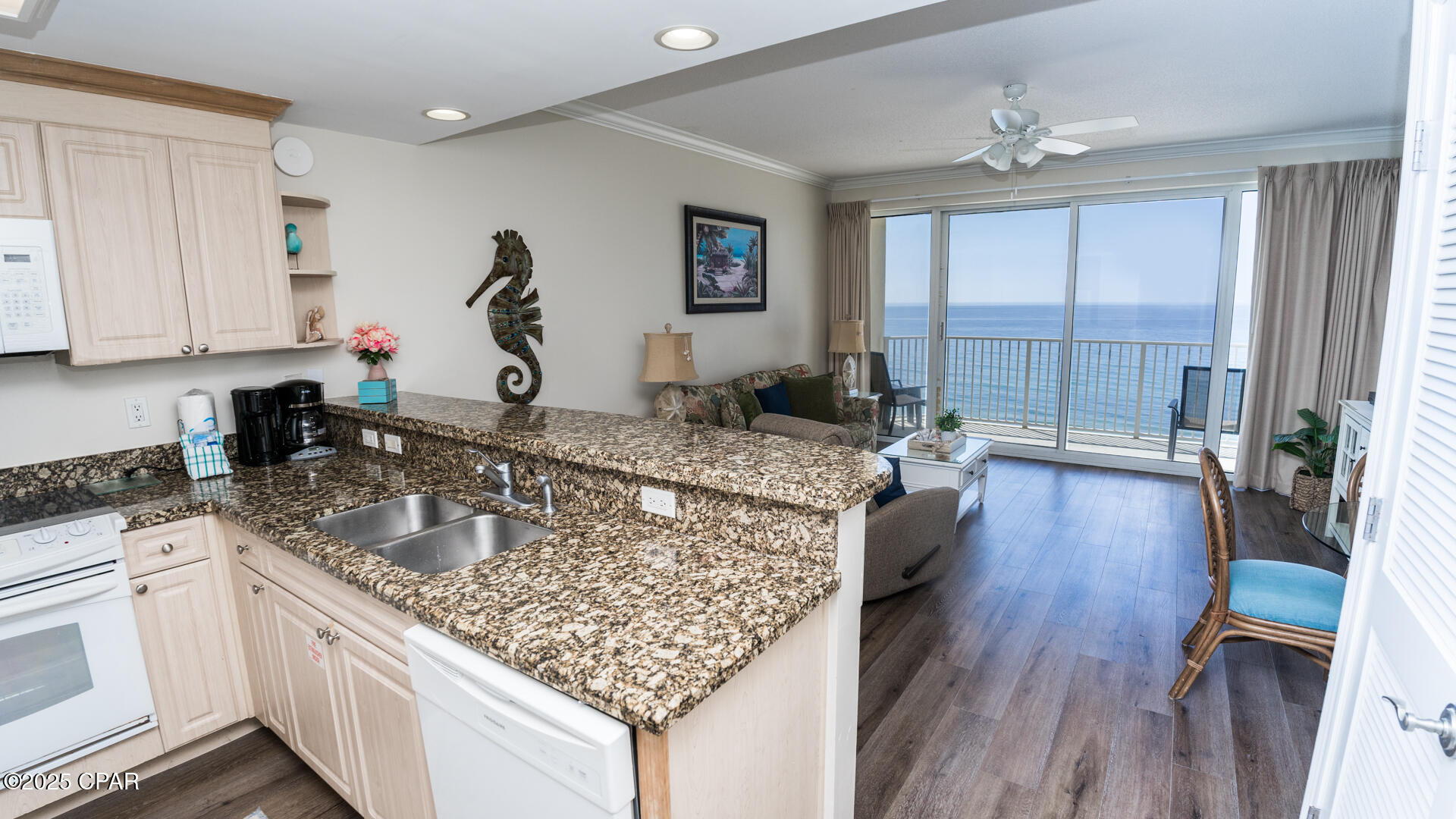 Image 10 For 9450 Thomas Drive 907d