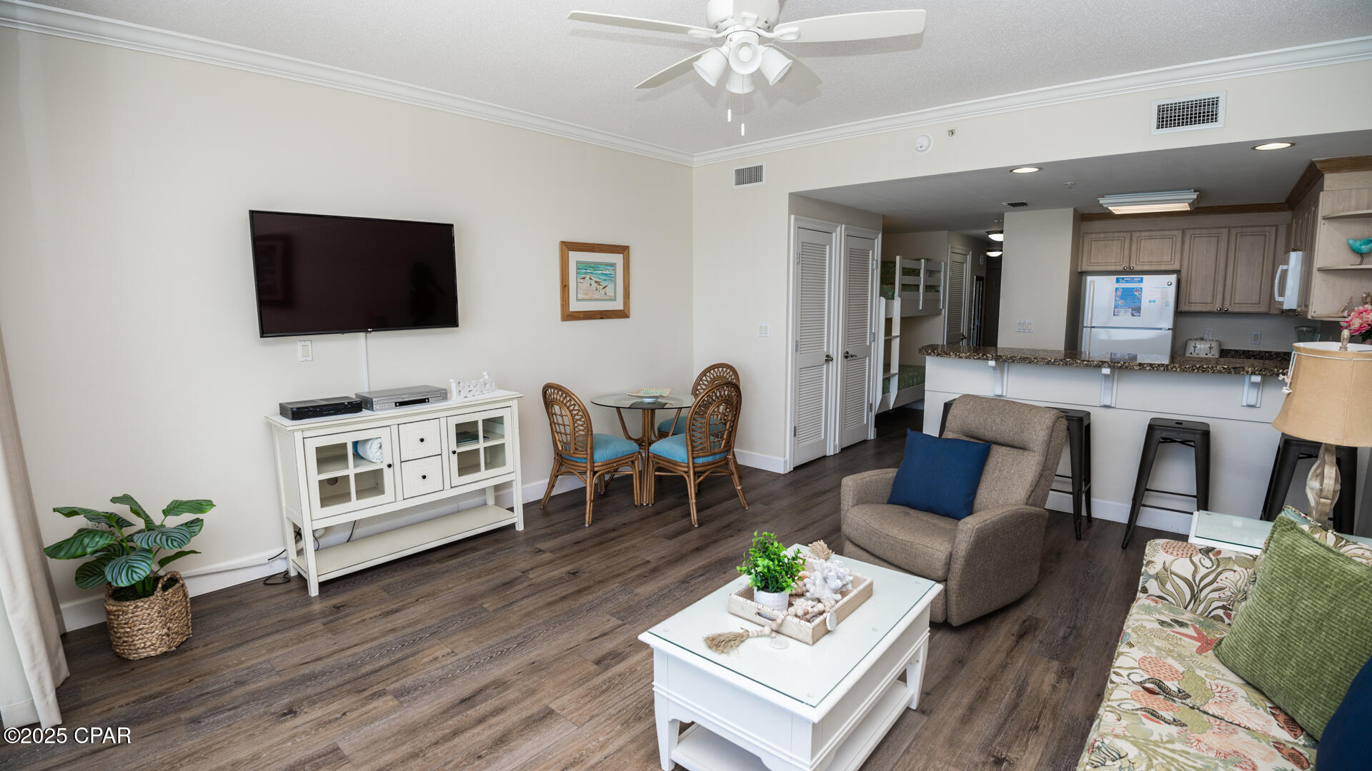Image 5 For 9450 Thomas Drive 907d