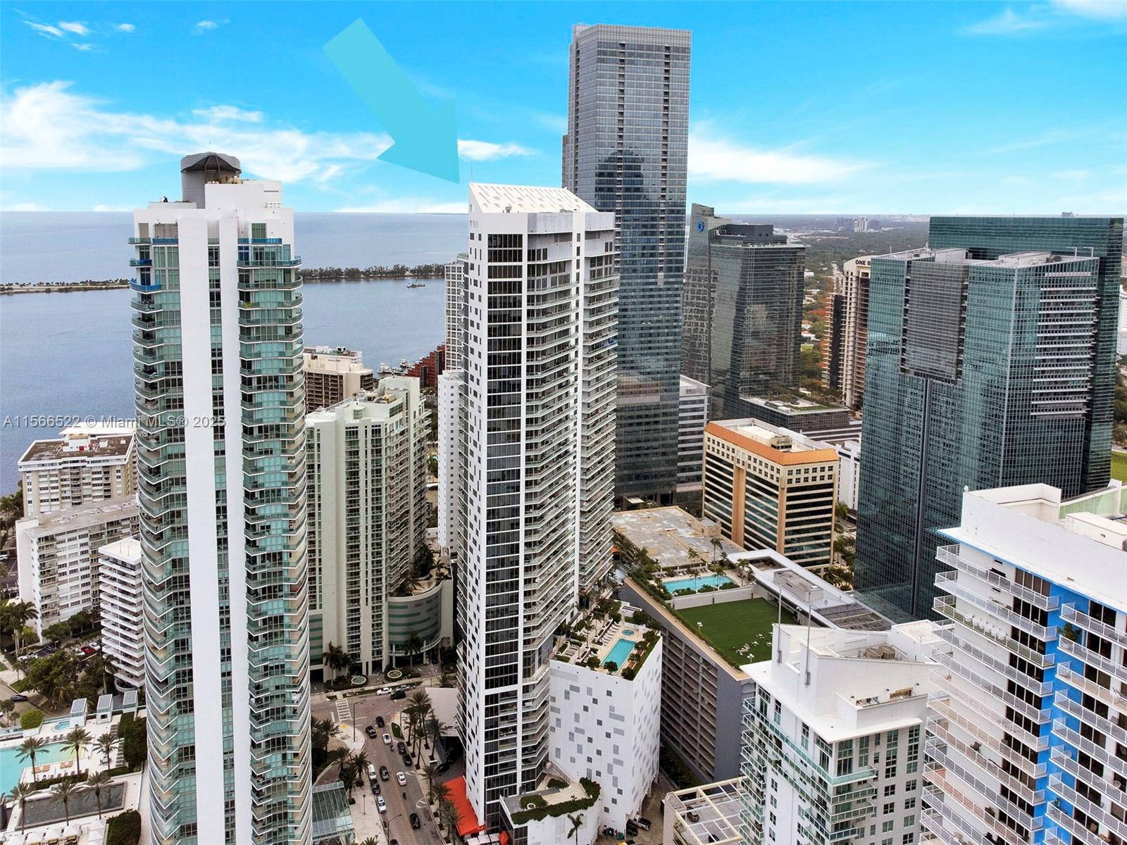 1300 Brickell Bay Dr #2701, Miami FL 33131
