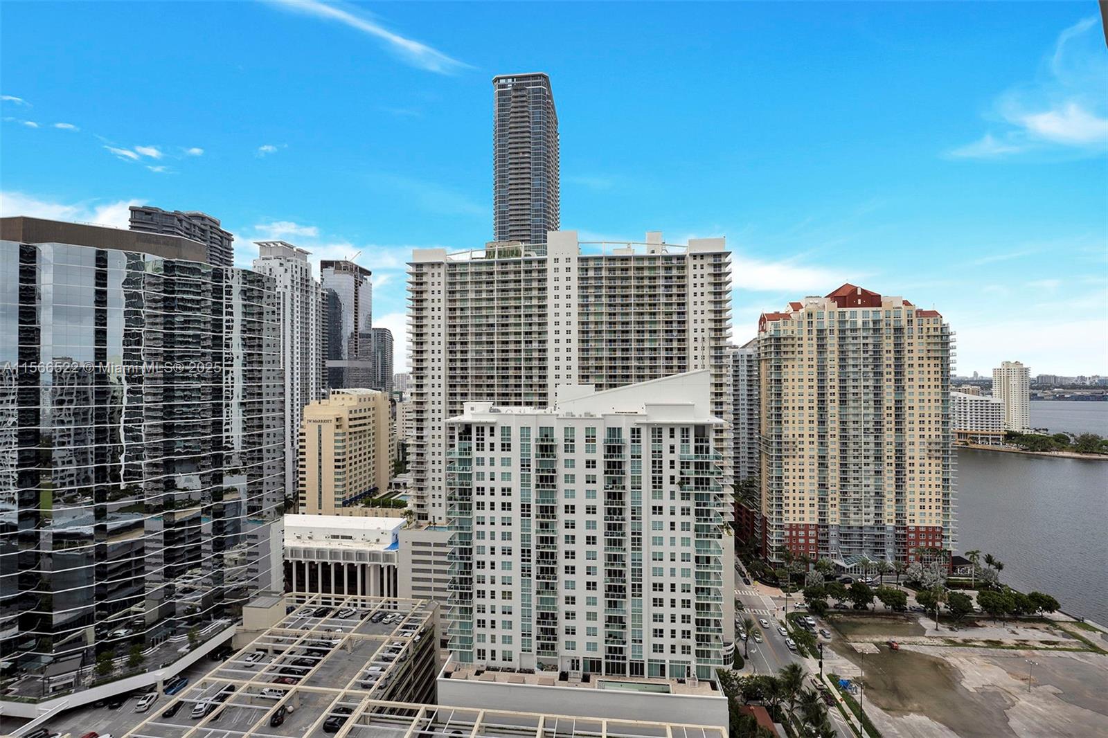 1300 Brickell Bay Dr #2701, Miami FL 33131