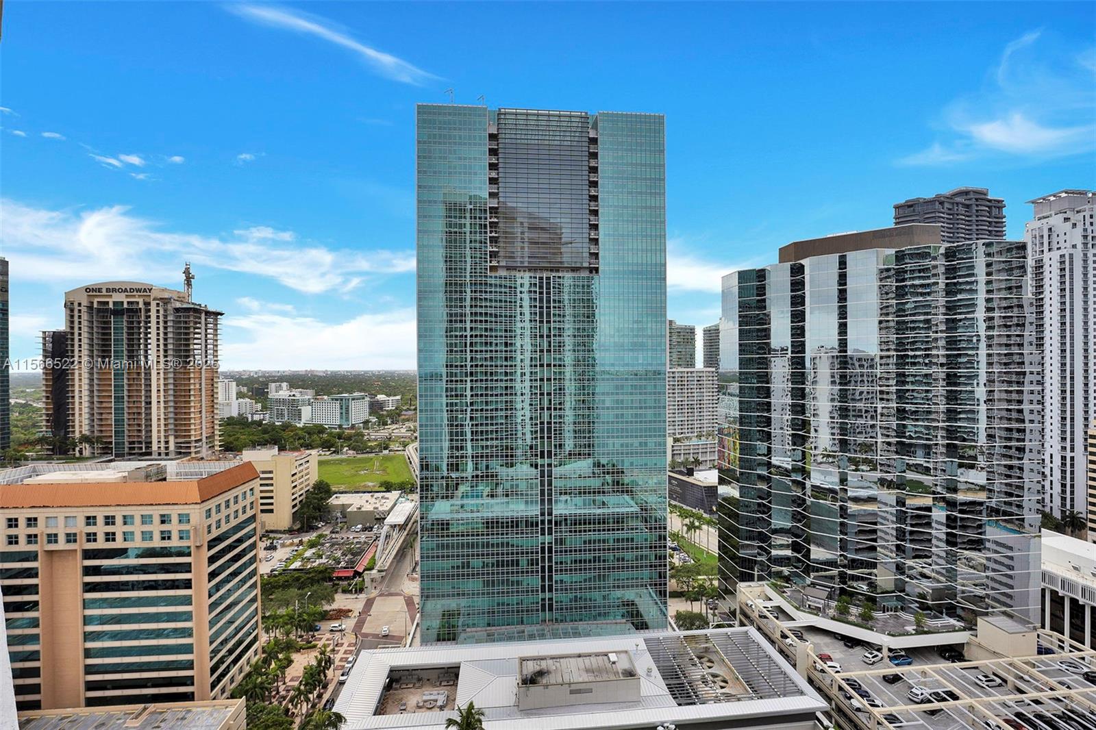 1300 Brickell Bay Dr #2701, Miami FL 33131
