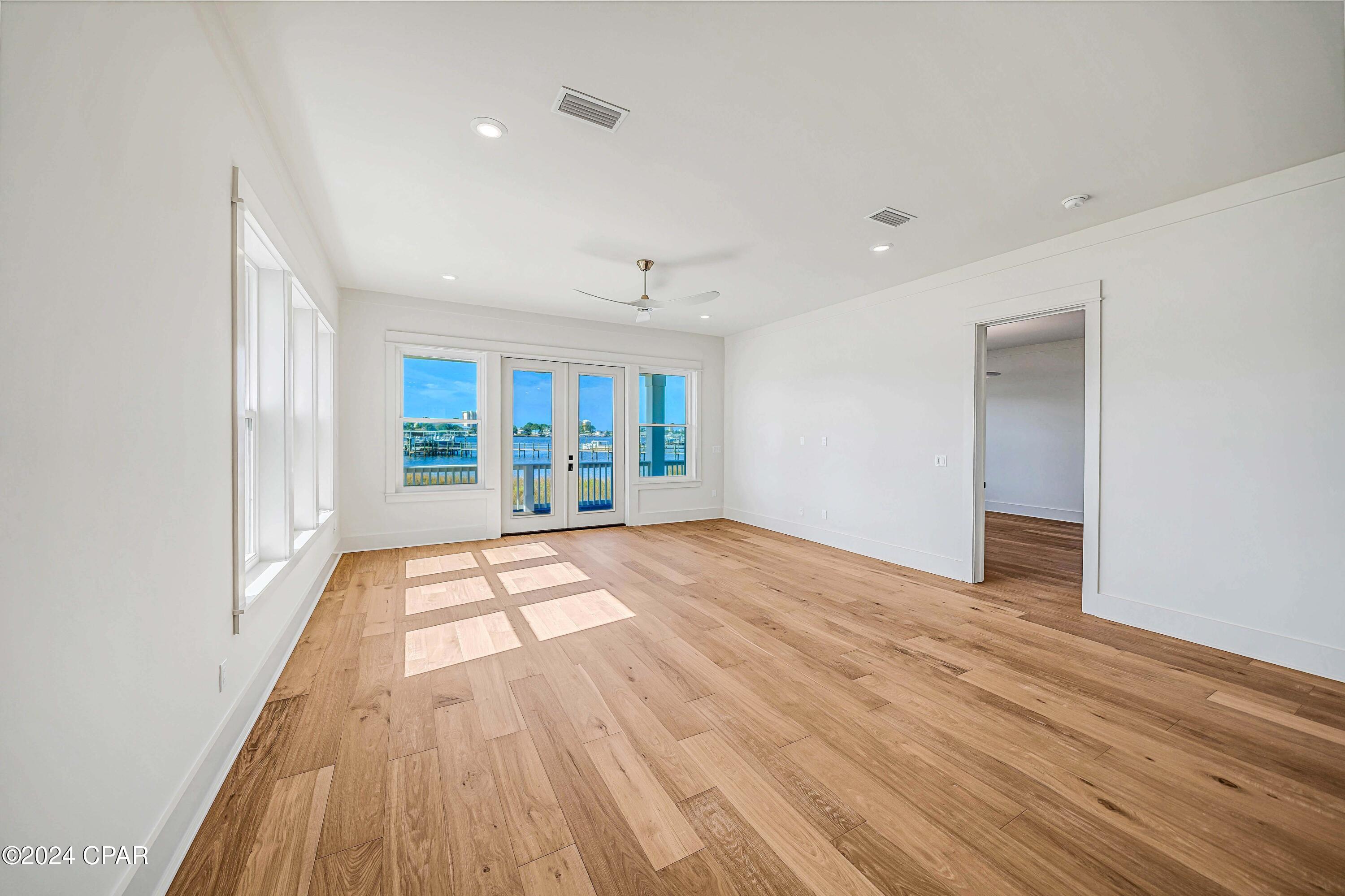 Image 20 For 6627 Lagoon Drive