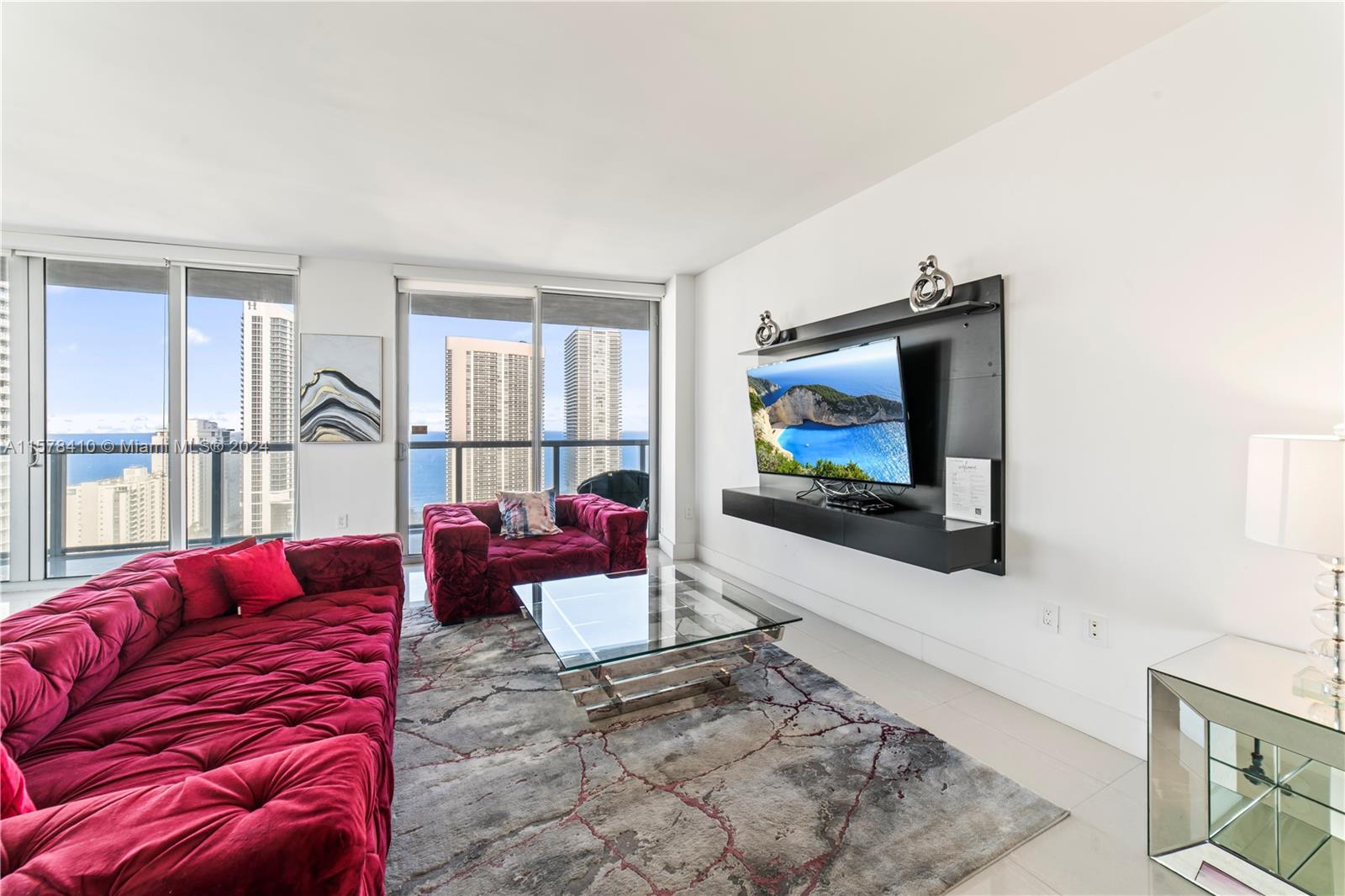 Condo for Rent in Hallandale Beach, FL