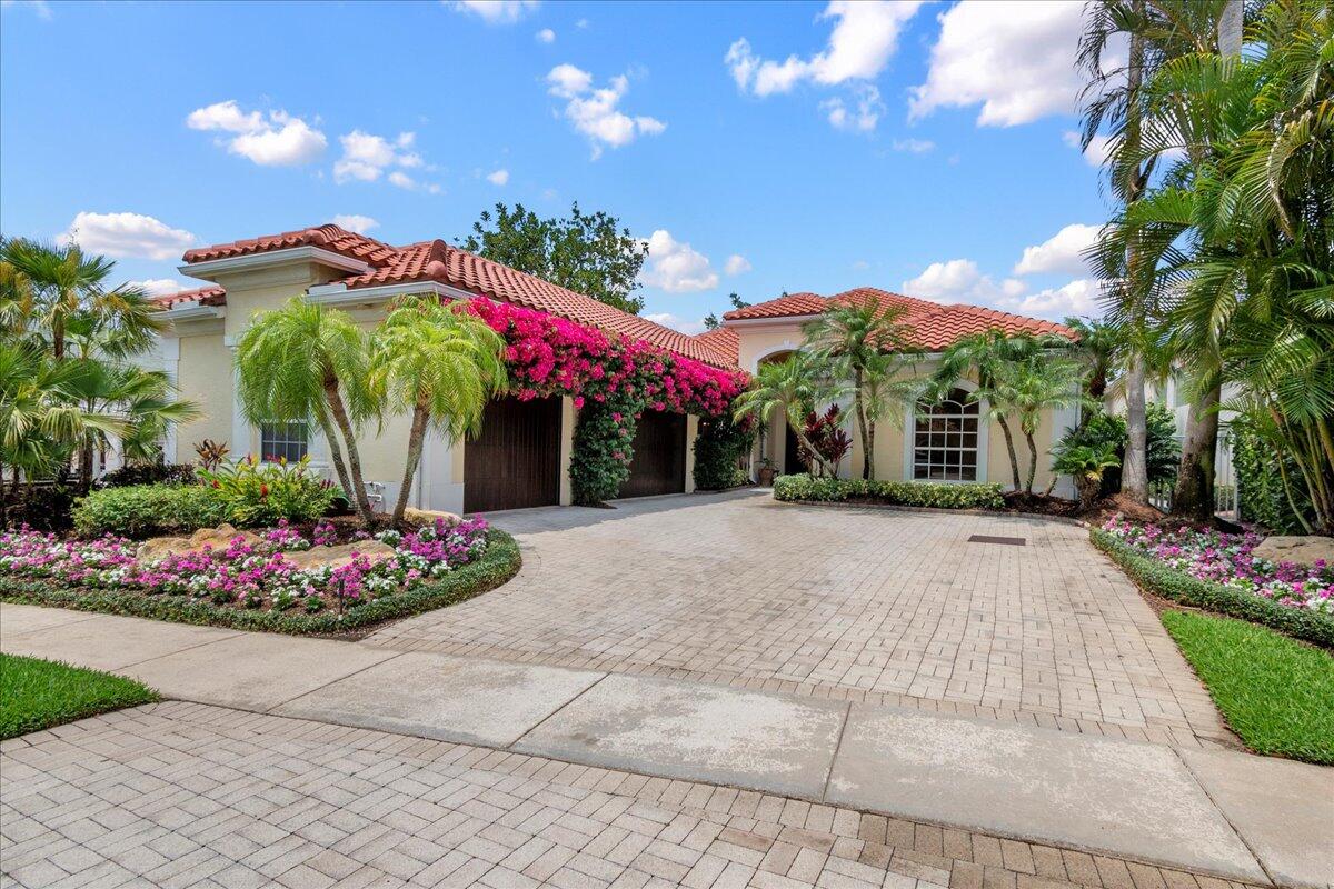 House for Sale in Wellington, FL