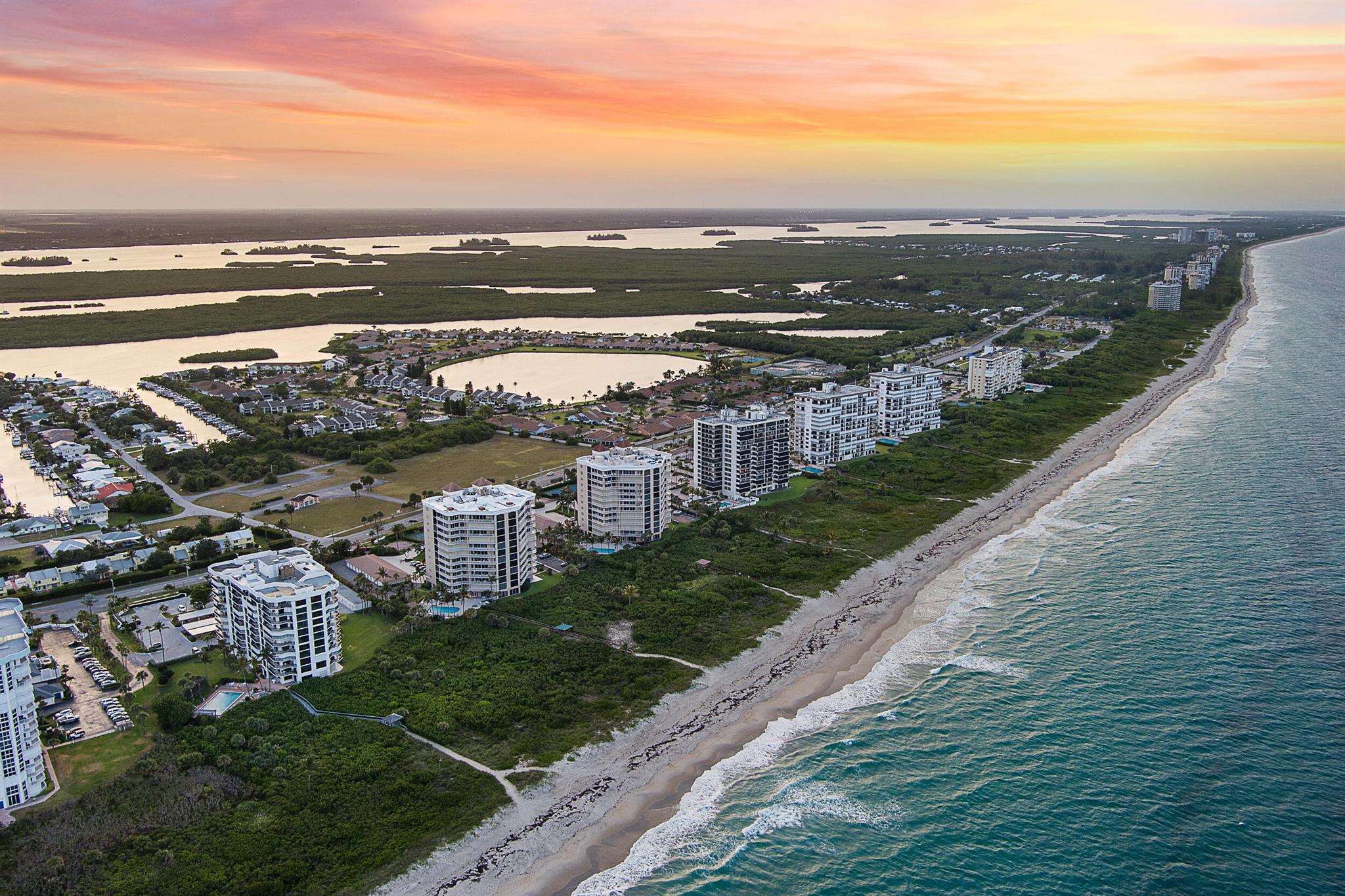 Condo for Sale in Hutchinson Island, FL