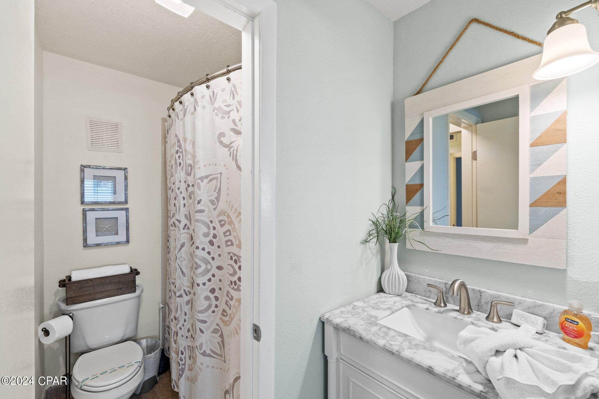 Image 17 For 8743 Thomas Drive 1420