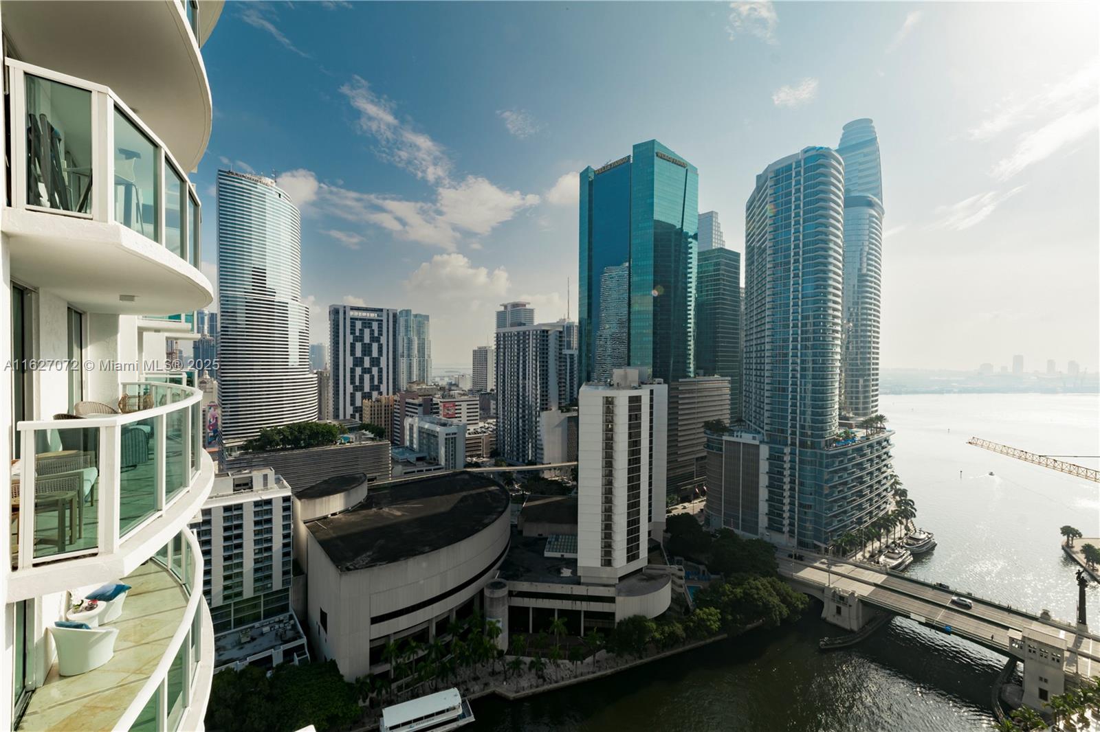 Condo for Sale in Miami, FL