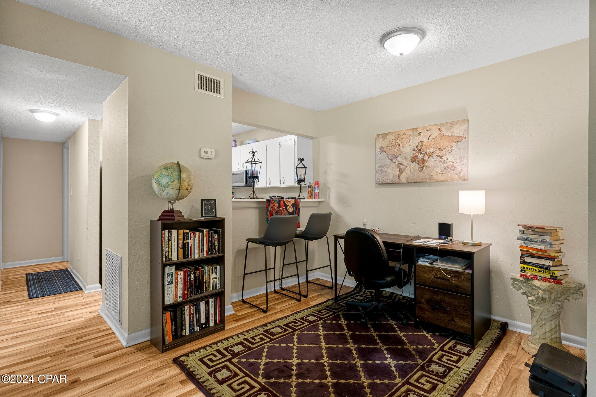 Image 7 For 872 Deerwood Lane
