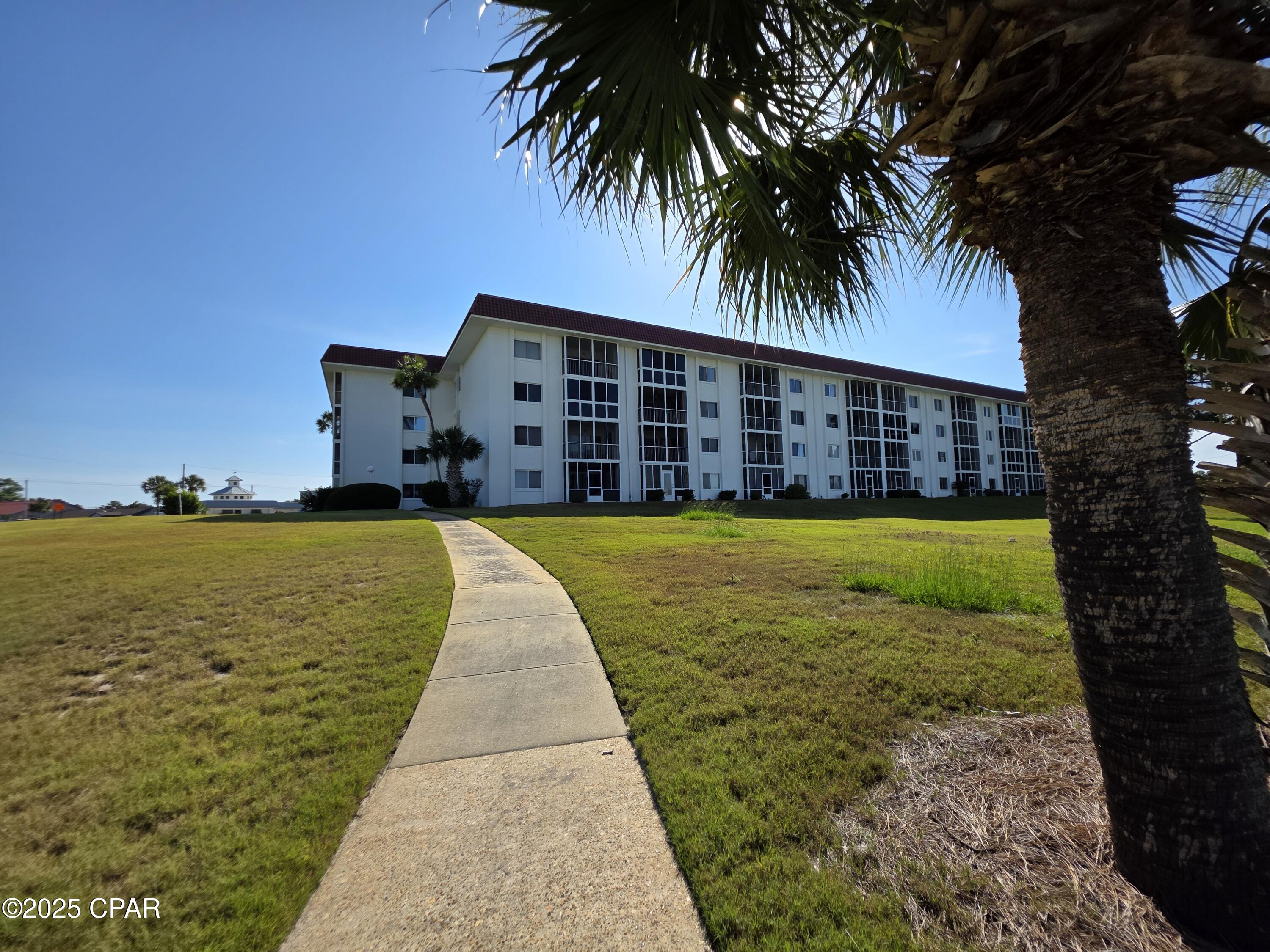 Image 43 For 112 Fairway Boulevard 107
