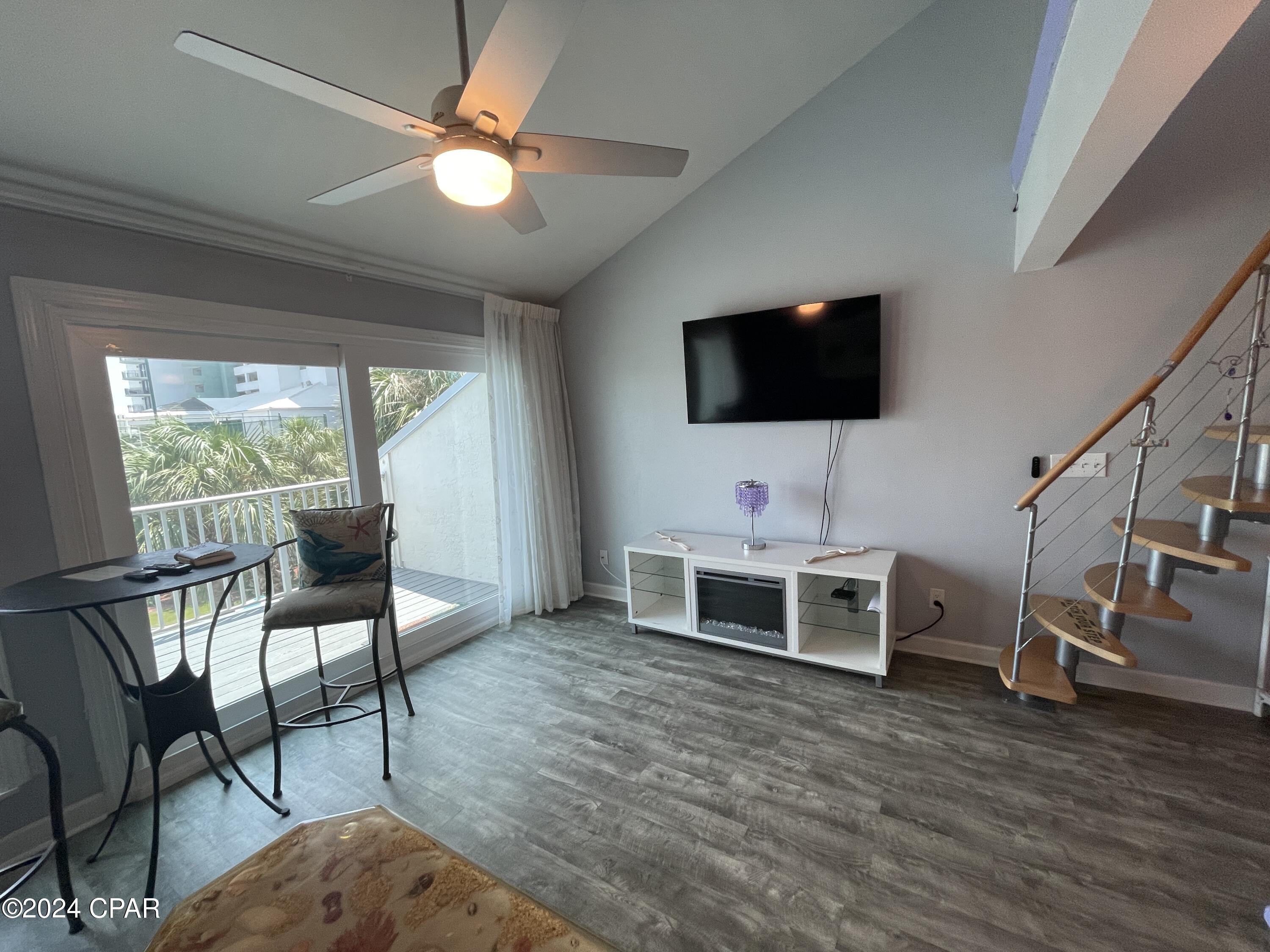Image 5 For 6205 Thomas Drive 11d