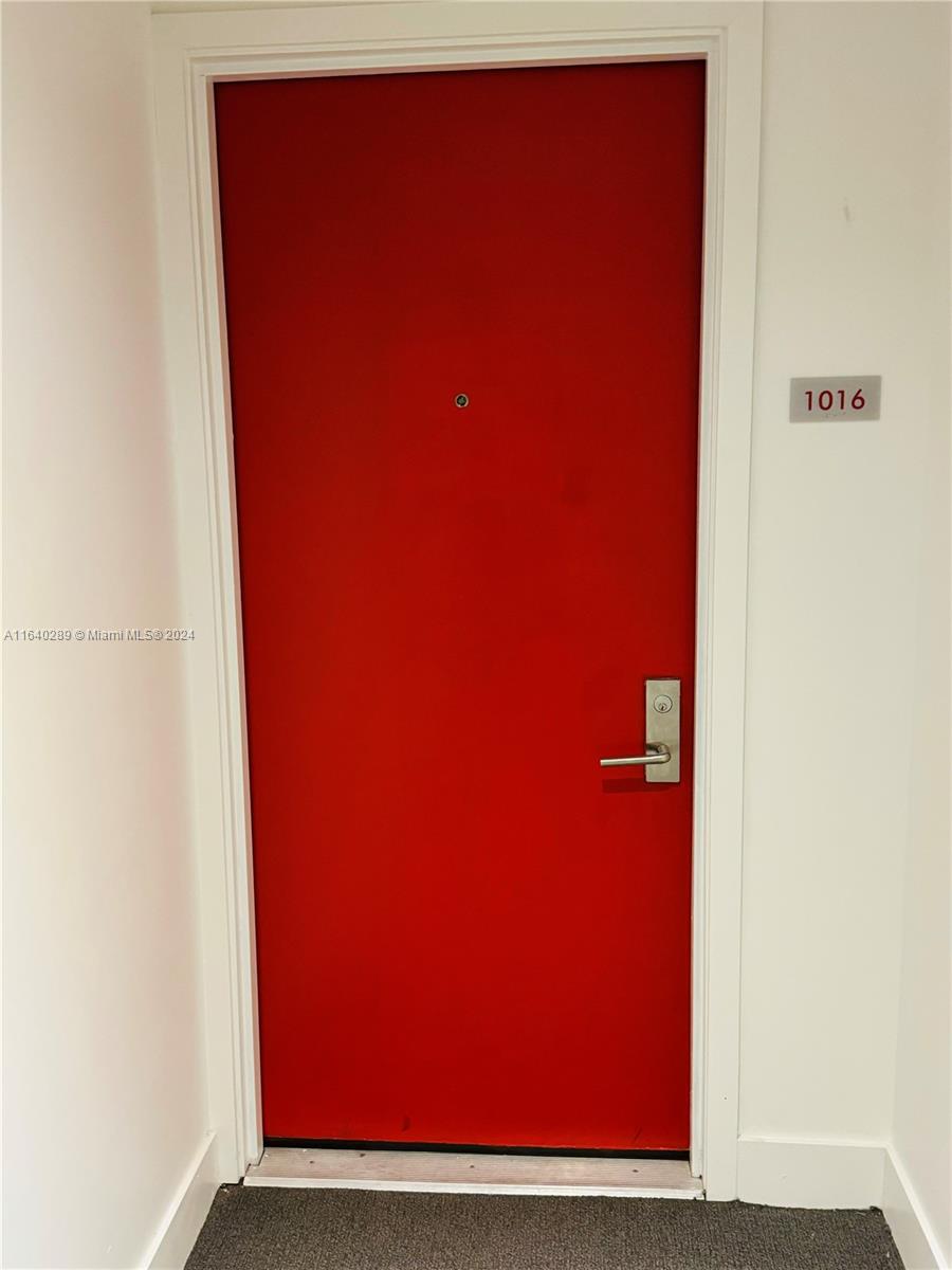 Apartamento à Venda em Miami, FL