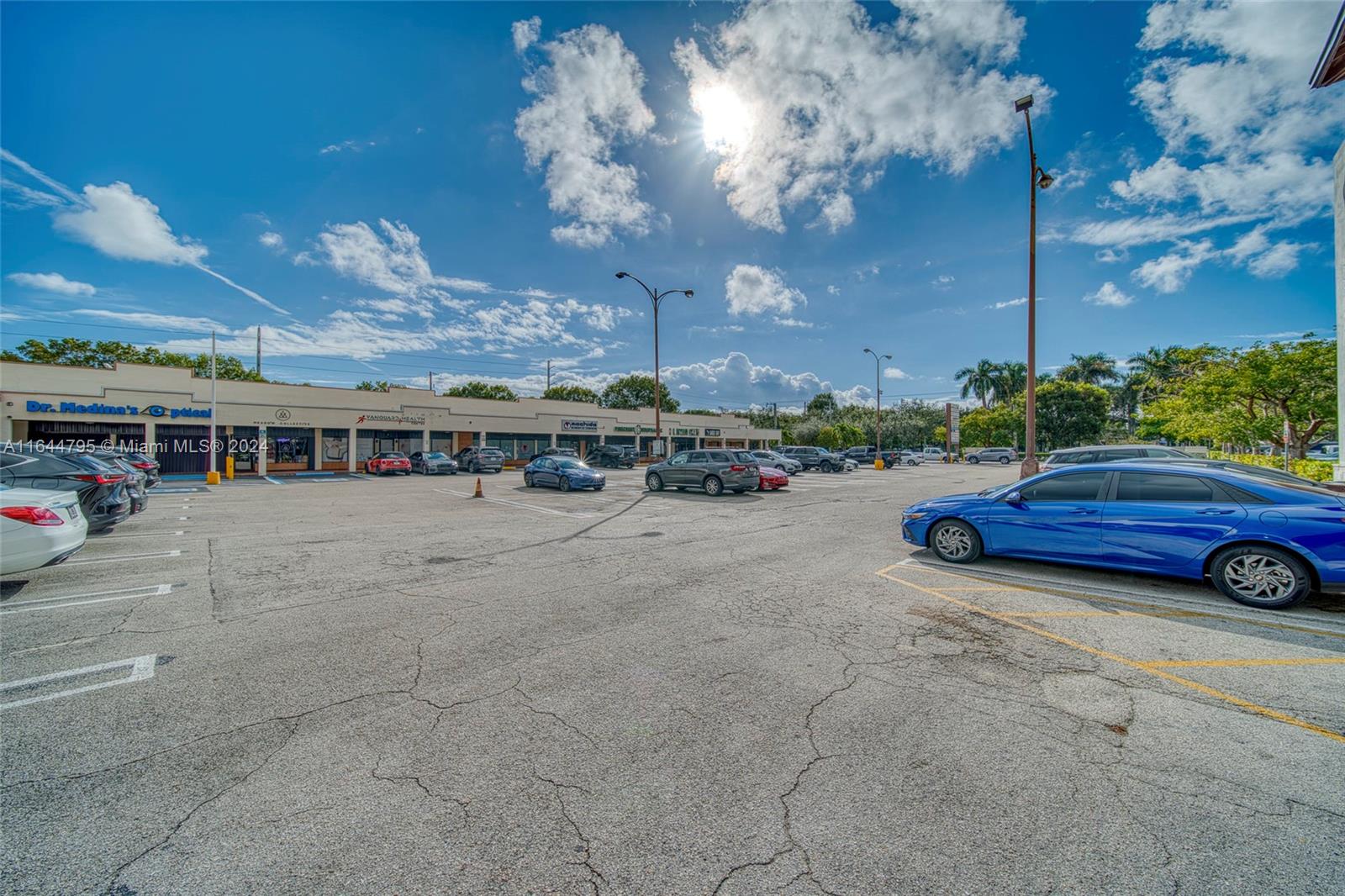 Full-Service Beauty Salon For Sale In Pinecrest
