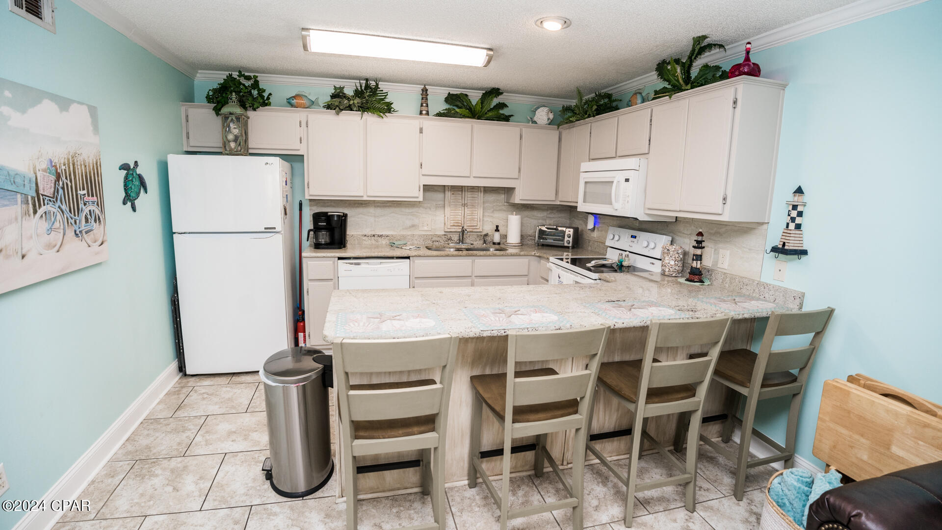 Image 14 For 17462 Front Beach Road 54103