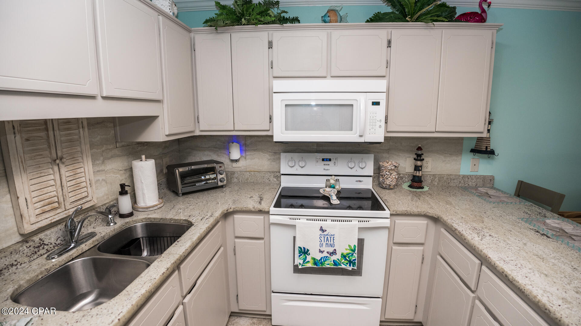 Image 18 For 17462 Front Beach Road 54103