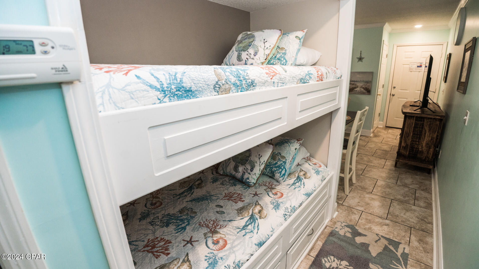 Image 20 For 17462 Front Beach Road 54103