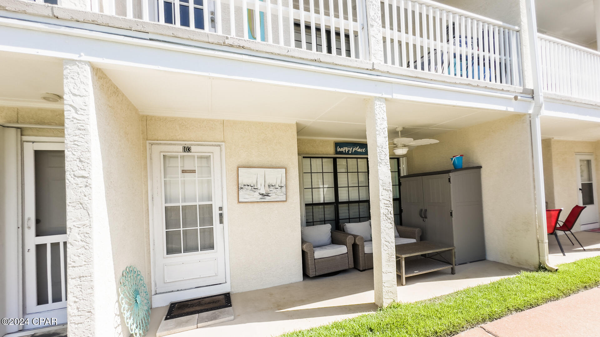 Image 33 For 17462 Front Beach Road 54103