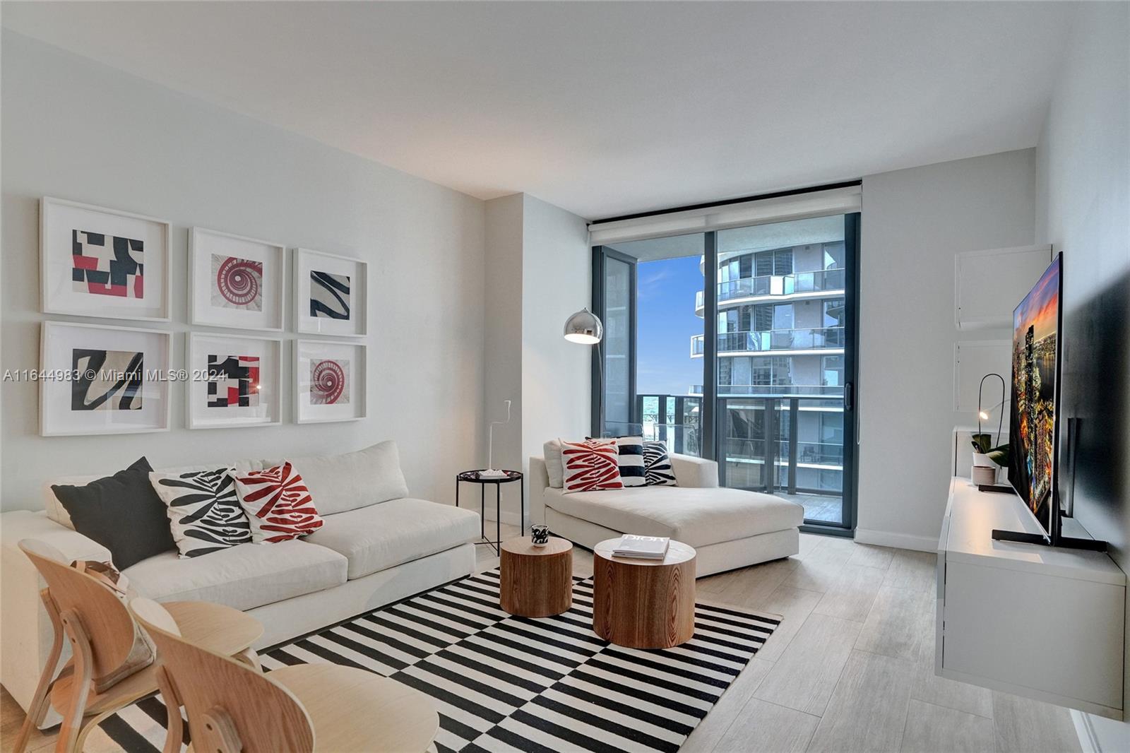 Condo for Sale in Miami, FL