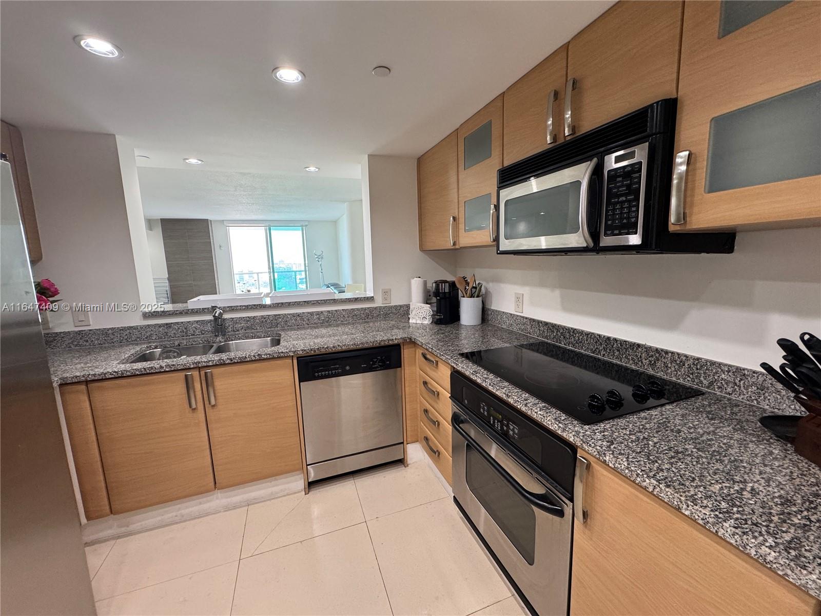 2101 Brickell Ave #1512, Miami FL 33129