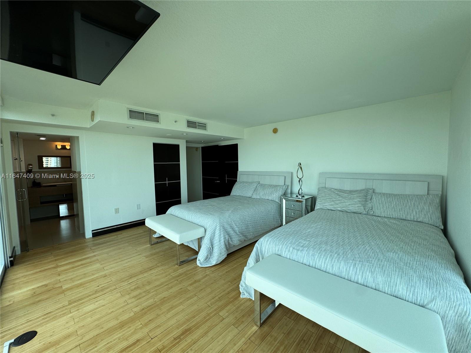 2101 Brickell Ave #1512, Miami FL 33129