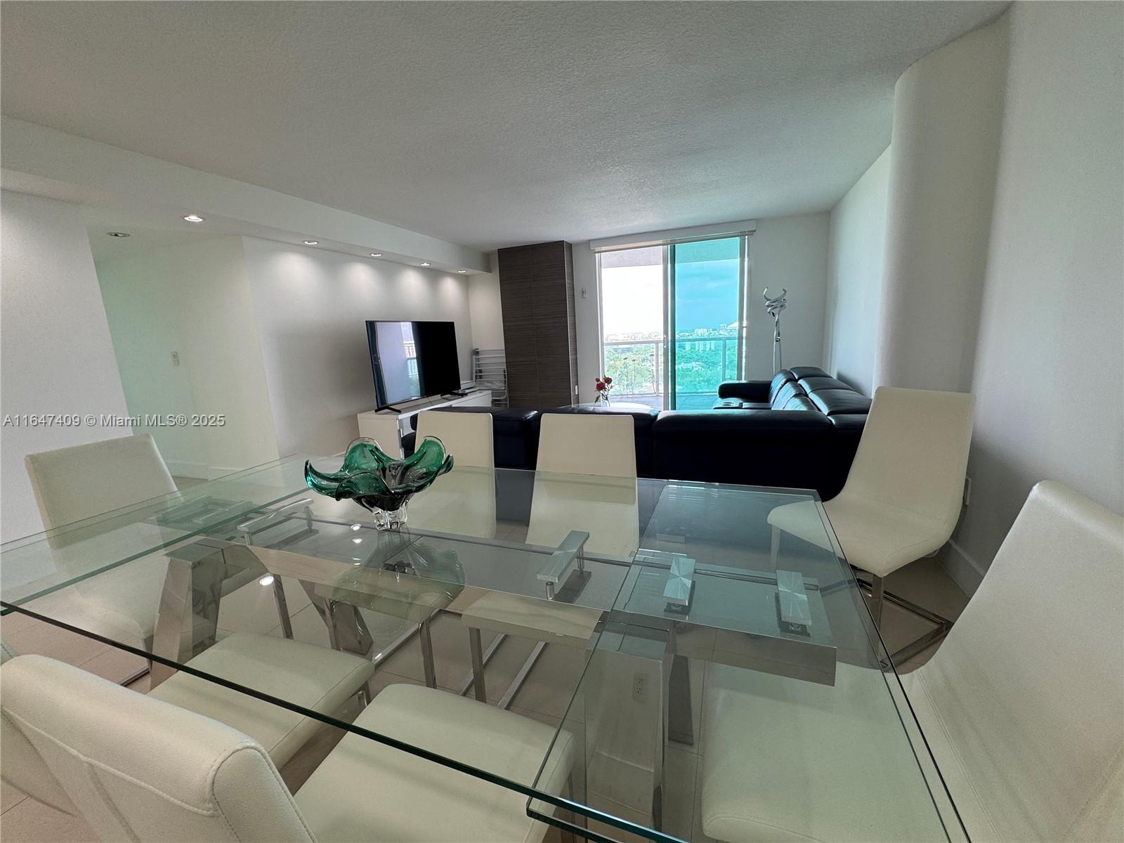 2101 Brickell Ave #1512, Miami FL 33129