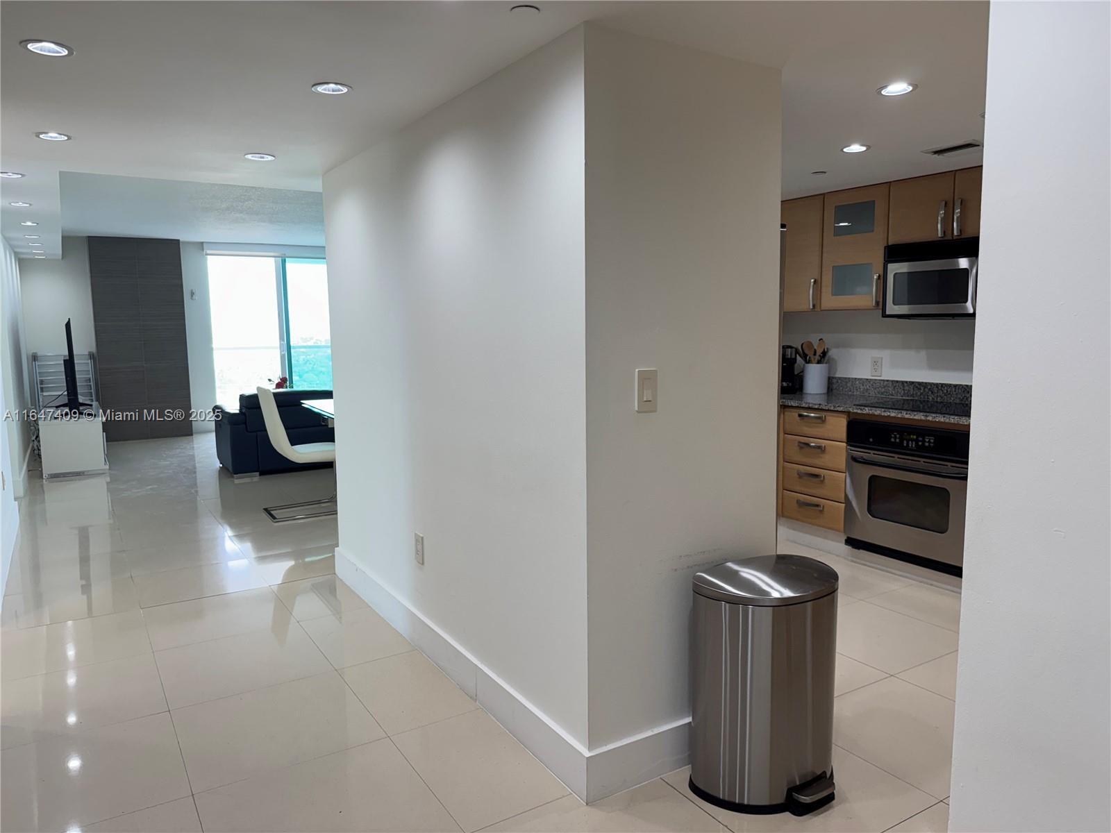 2101 Brickell Ave #1512, Miami FL 33129