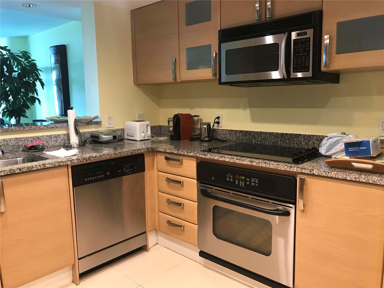 2101 Brickell Ave #1512, Miami FL 33129