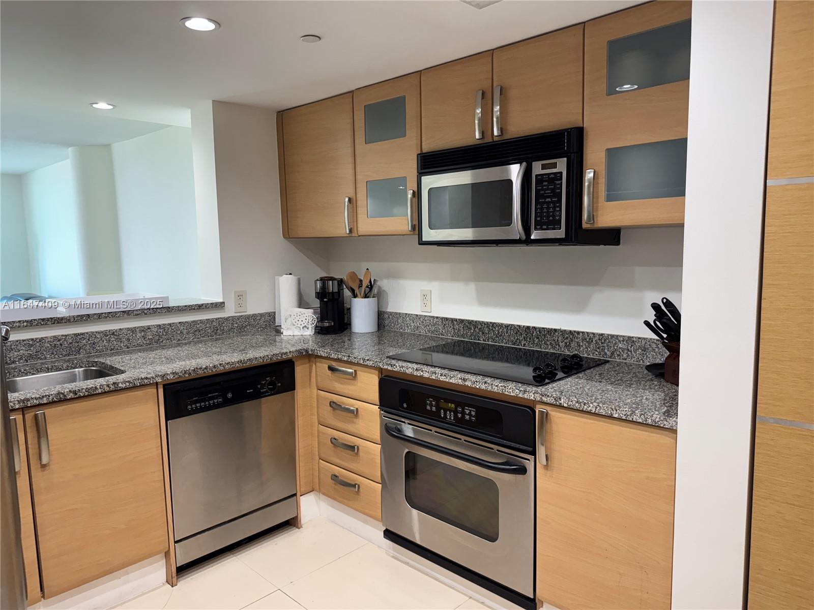 2101 Brickell Ave #1512, Miami FL 33129