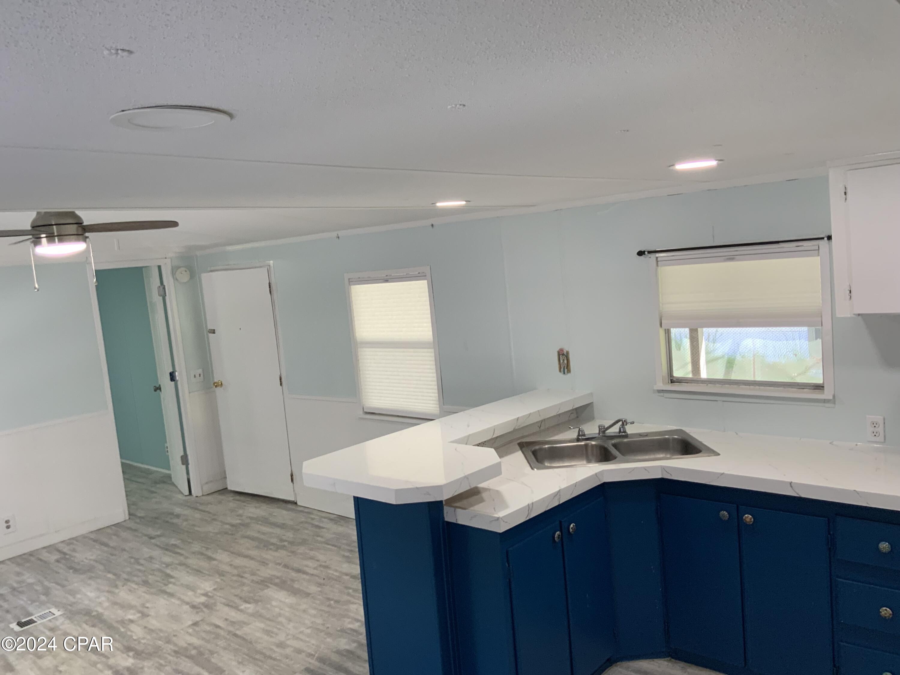 Image 7 For 7125 Beachwood Boulevard