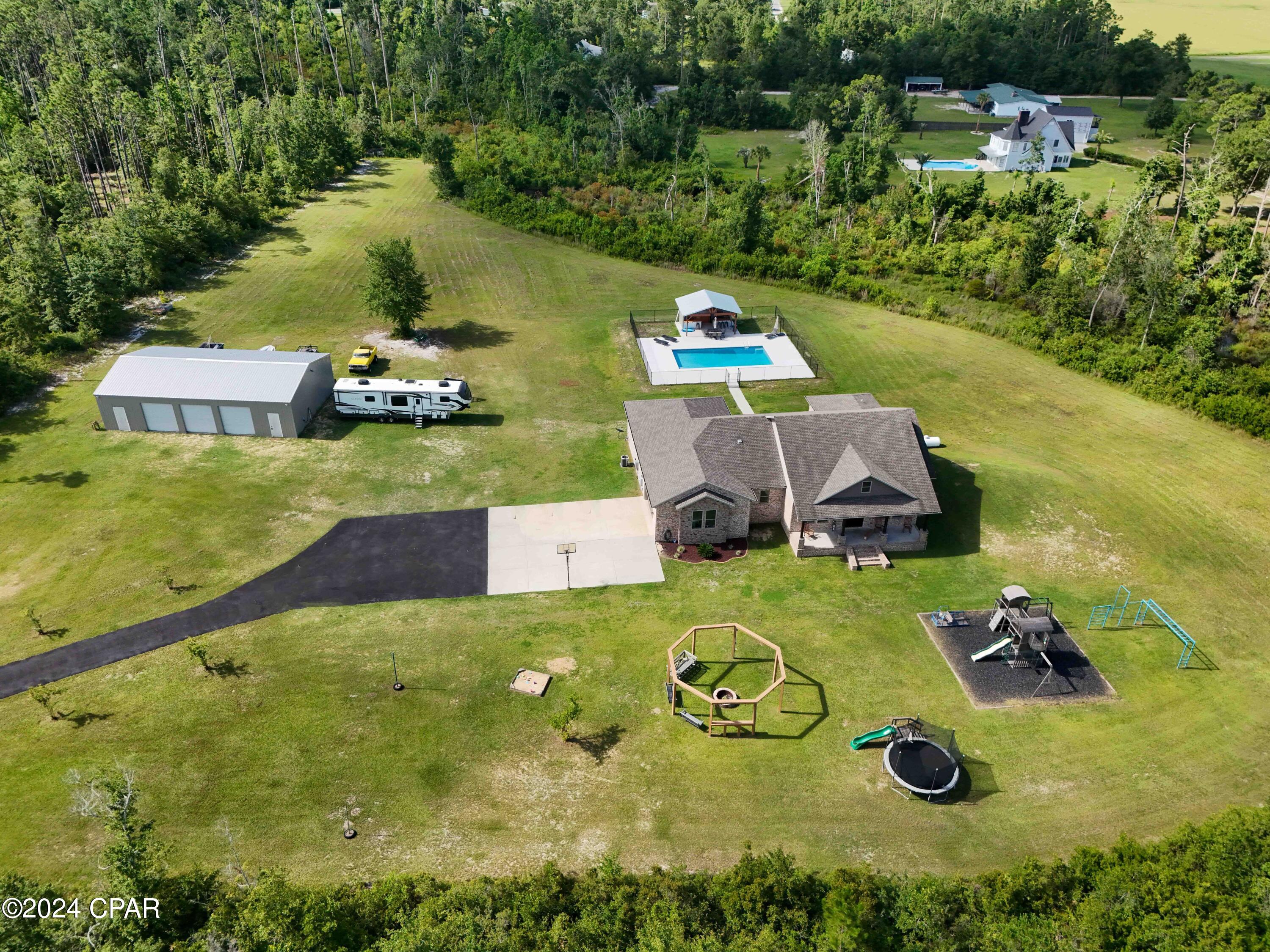 Image 11 For 2750 Edwards Rd Road