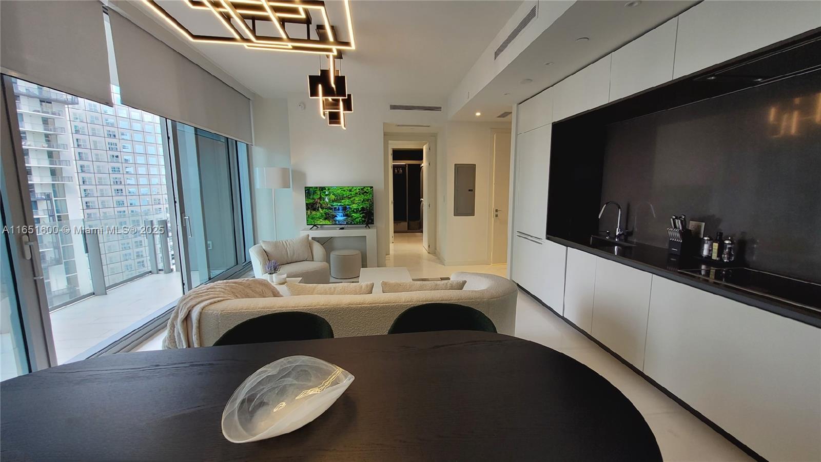 Apartamento à Venda em Miami, FL
