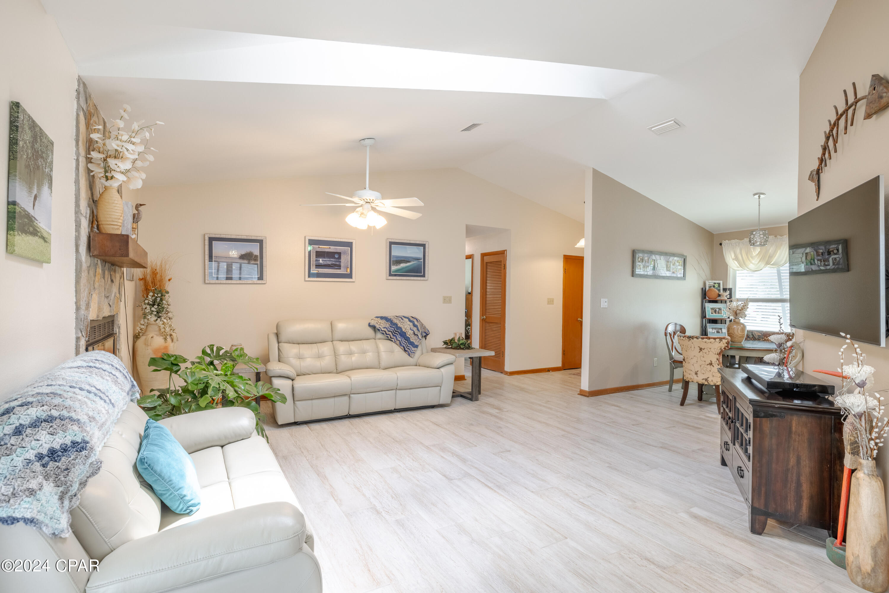 Image 11 For 8234 Lagoon Drive