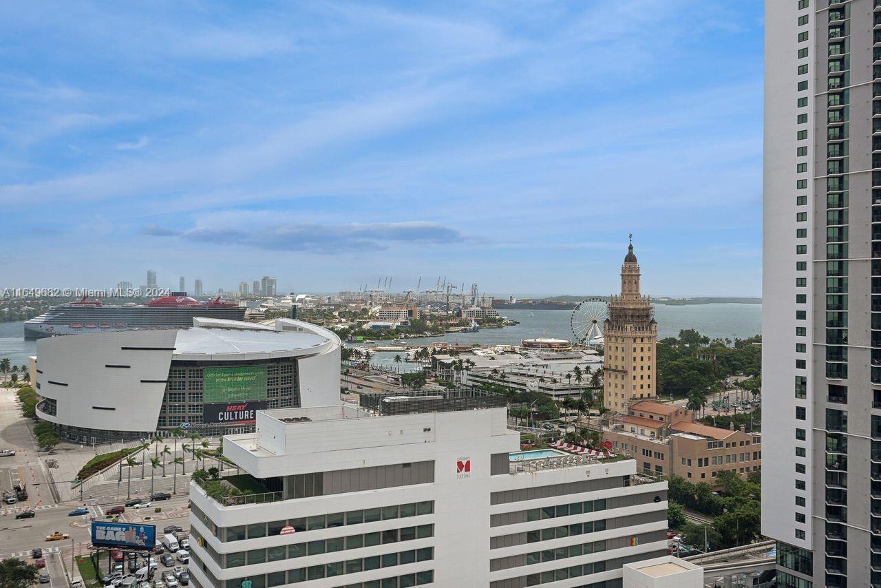851 NE 1st Ave #1711, Miami FL 33132