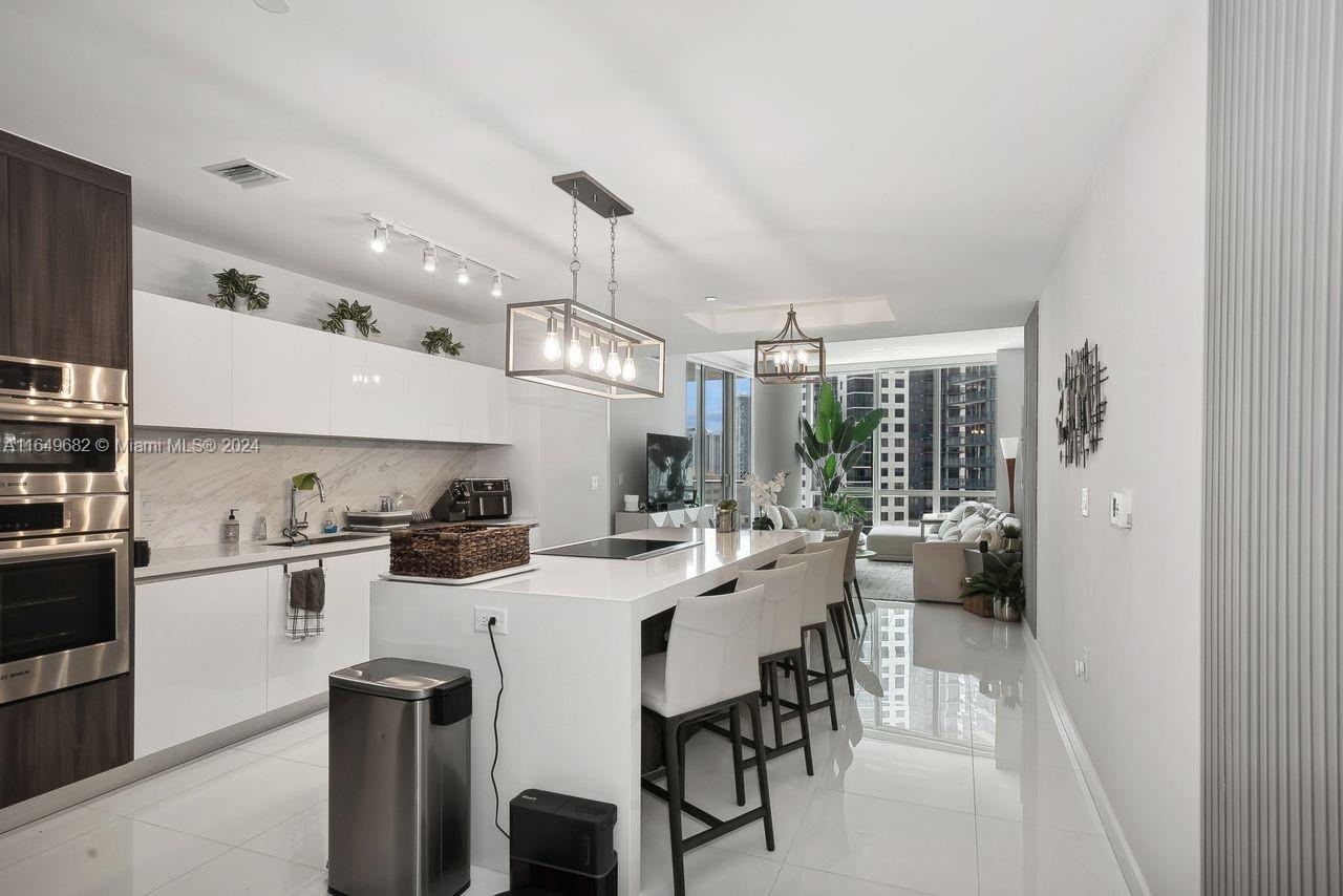 851 NE 1st Ave #1711, Miami FL 33132