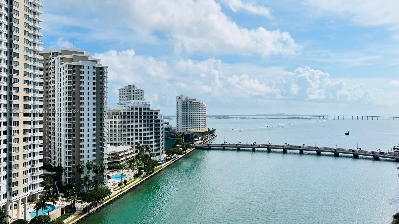 Apartamento para Alugar em Miami, FL