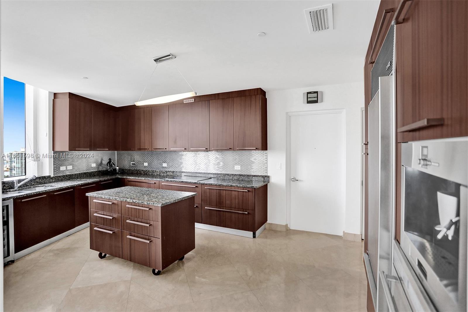 16001 Collins Ave #2806, Sunny Isles Beach FL 33160