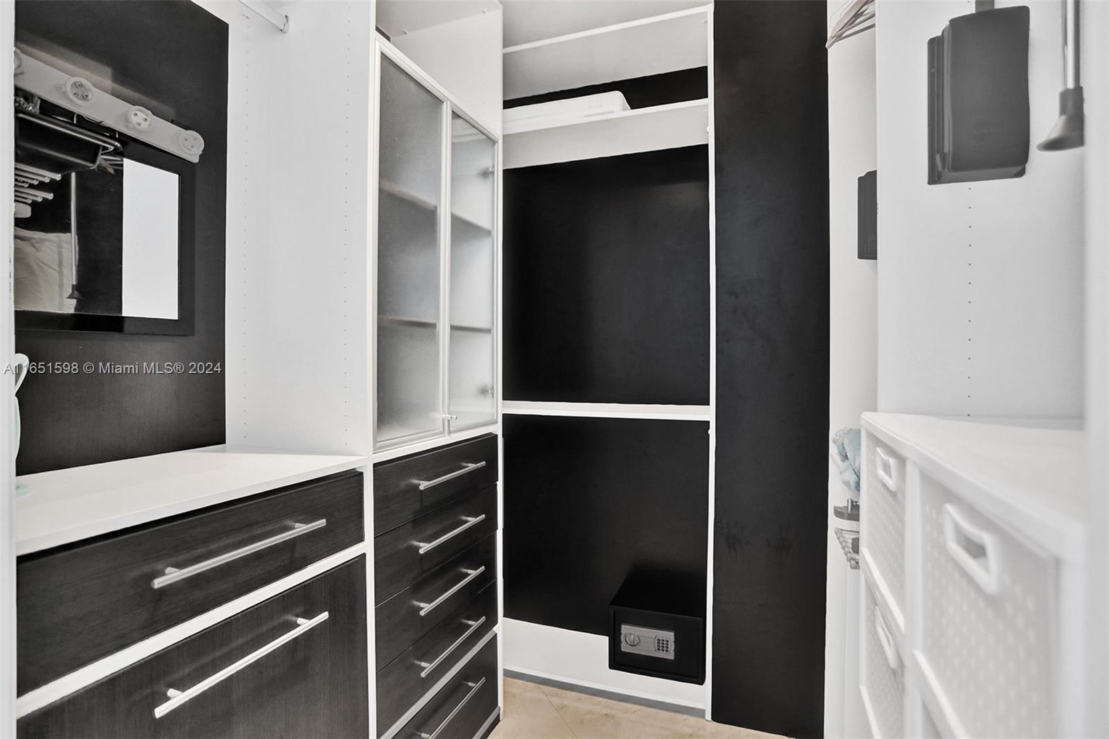 16001 Collins Ave #2806, Sunny Isles Beach FL 33160