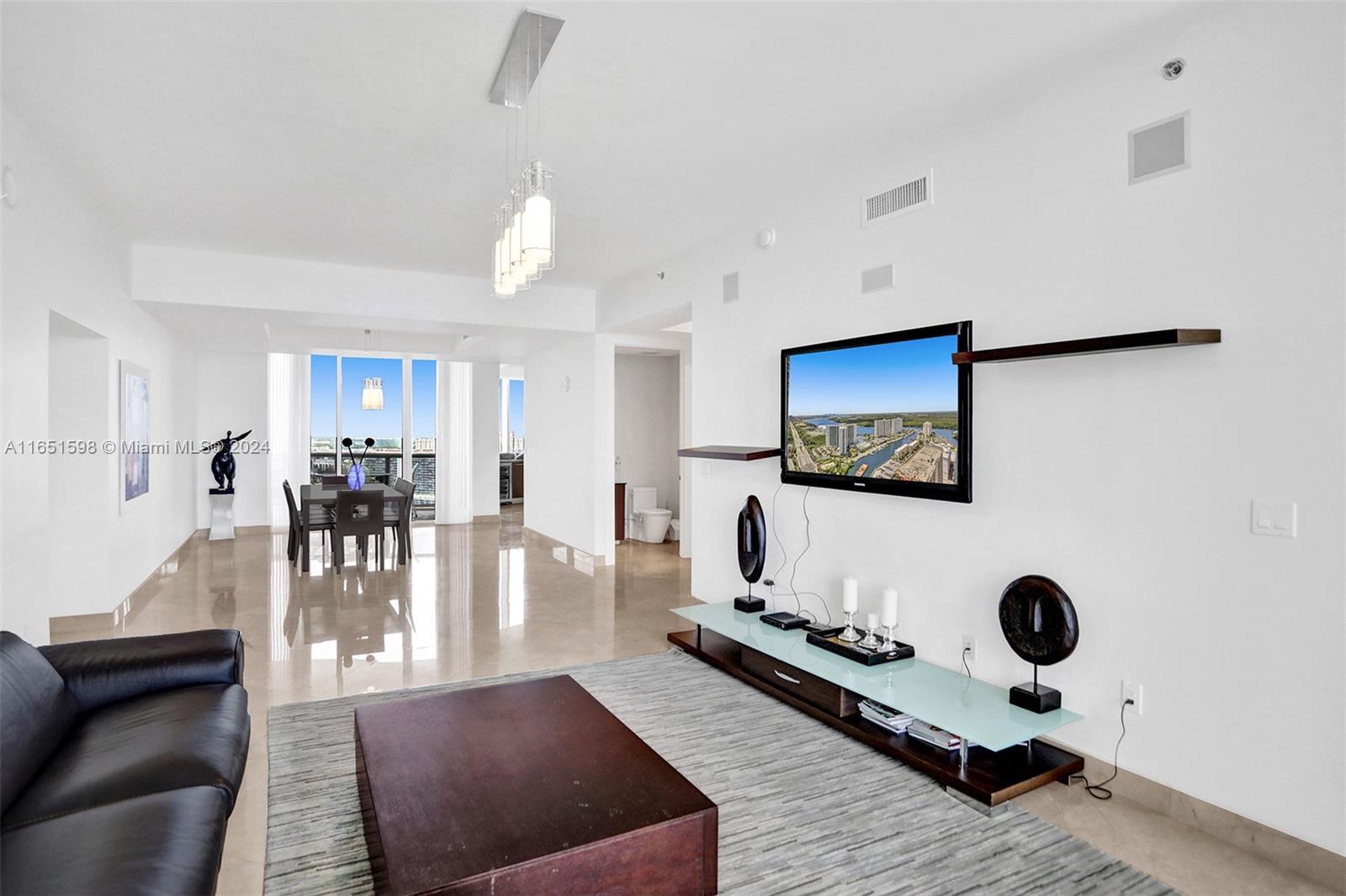 16001 Collins Ave #2806, Sunny Isles Beach FL 33160