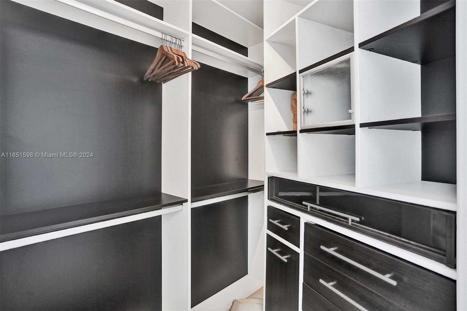 16001 Collins Ave #2806, Sunny Isles Beach FL 33160