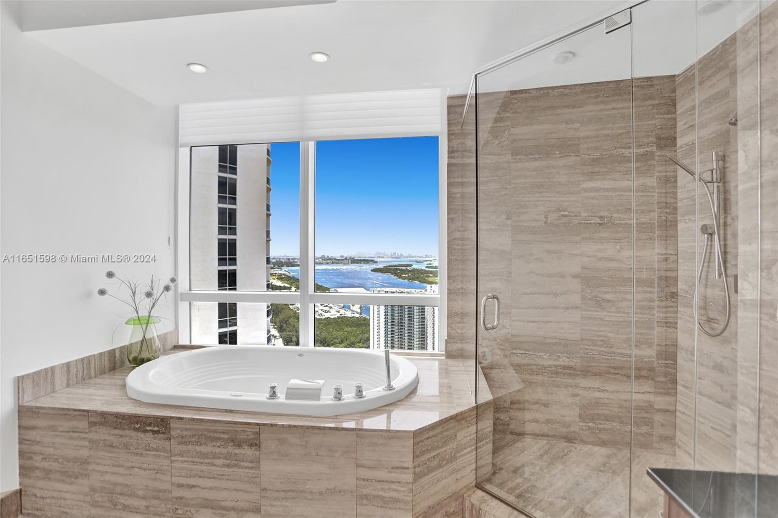 16001 Collins Ave #2806, Sunny Isles Beach FL 33160