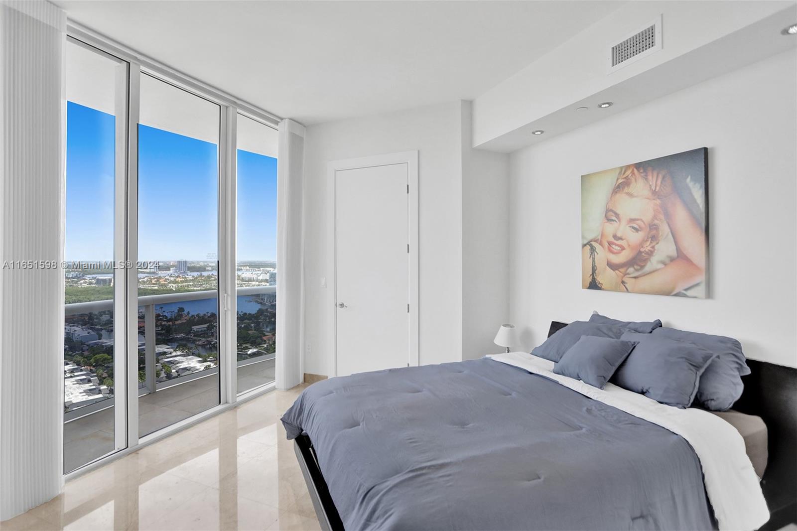 16001 Collins Ave #2806, Sunny Isles Beach FL 33160