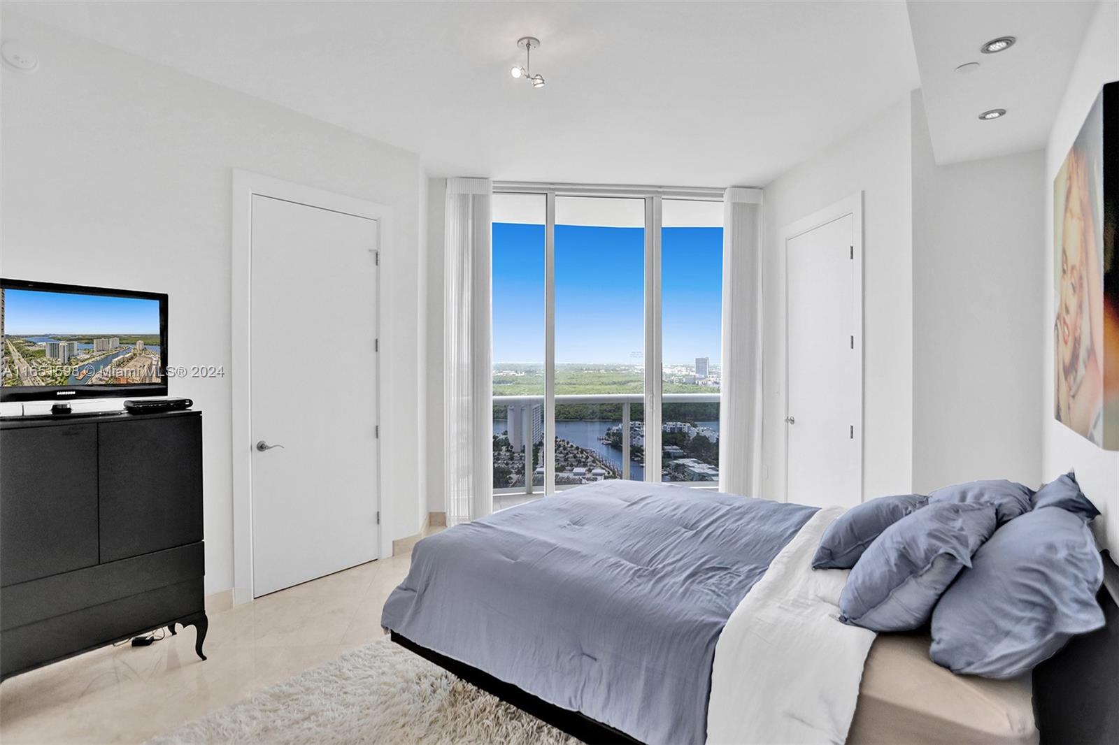 16001 Collins Ave #2806, Sunny Isles Beach FL 33160