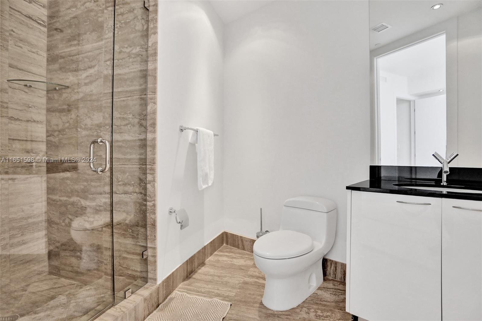 16001 Collins Ave #2806, Sunny Isles Beach FL 33160
