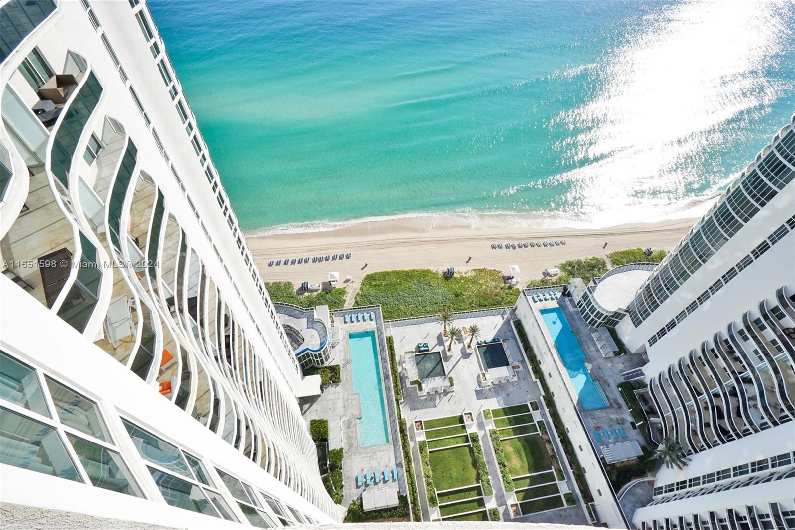 16001 Collins Ave #2806, Sunny Isles Beach FL 33160