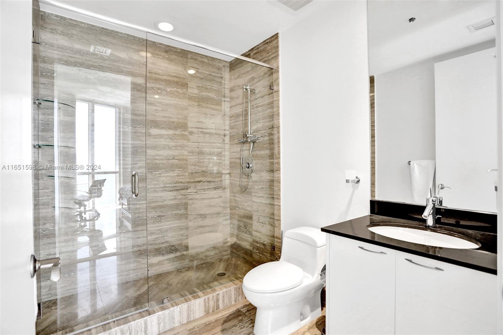 16001 Collins Ave #2806, Sunny Isles Beach FL 33160